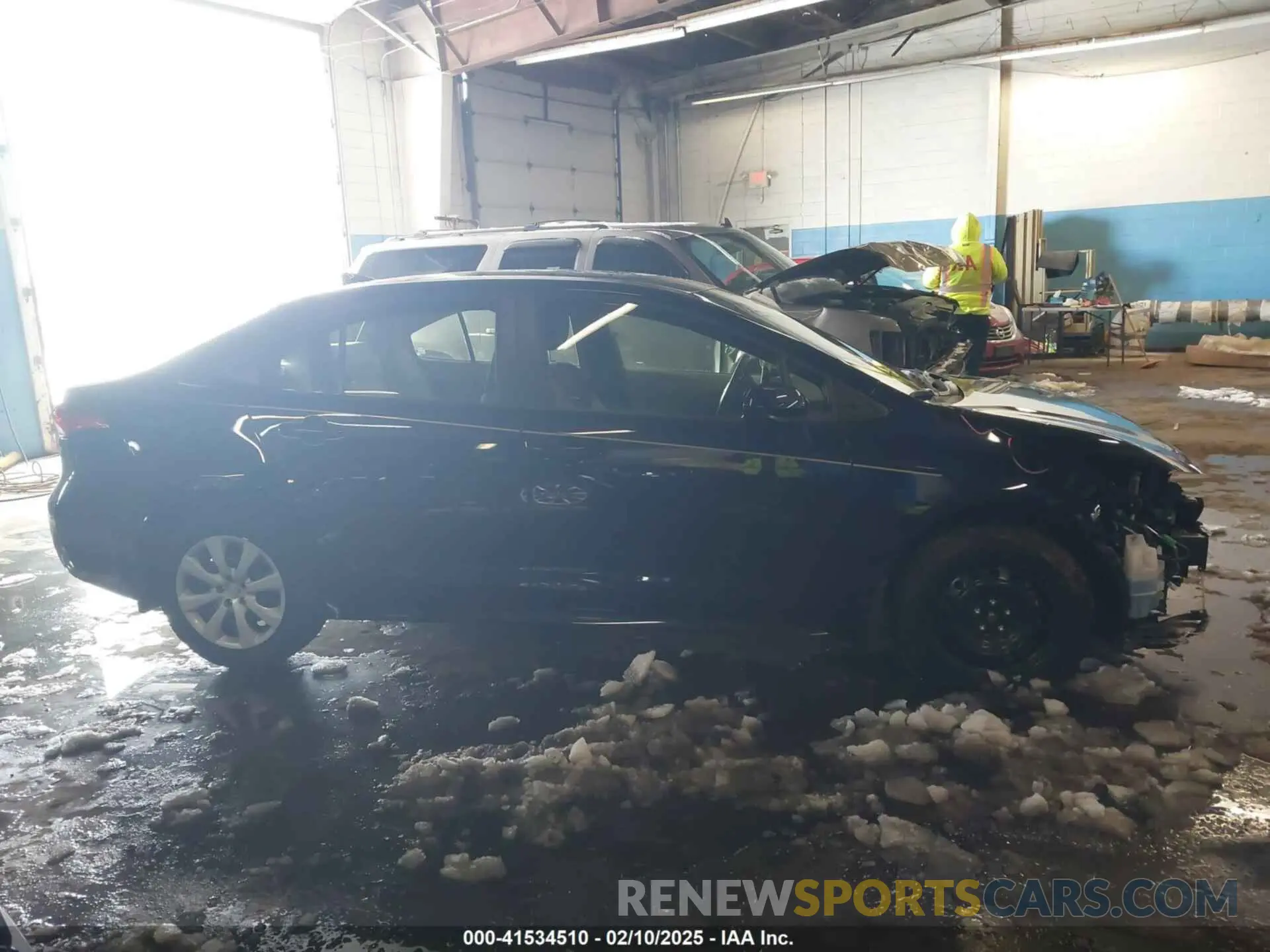 13 Фотография поврежденного автомобиля JTDBCMFE6S3071845 TOYOTA COROLLA 2025