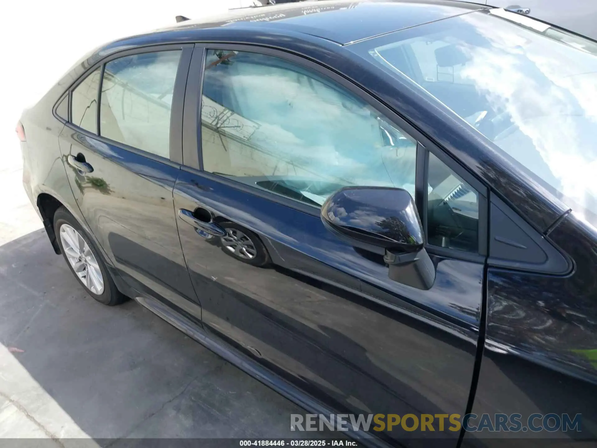14 Фотография поврежденного автомобиля JTDBCMFE6S3078133 TOYOTA COROLLA 2025