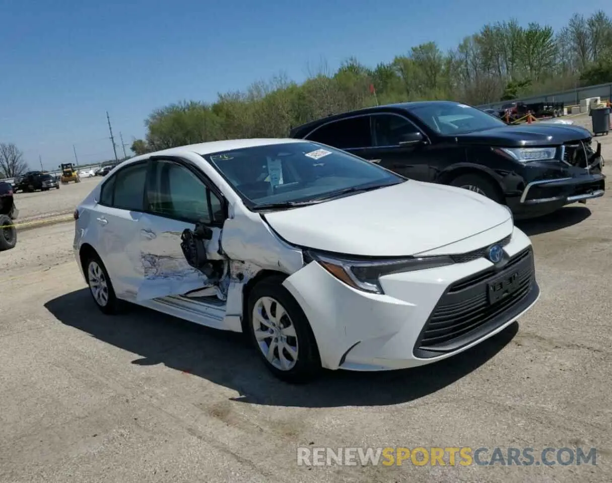 4 Photograph of a damaged car JTDBCMFE8SJ038471 TOYOTA COROLLA 2025