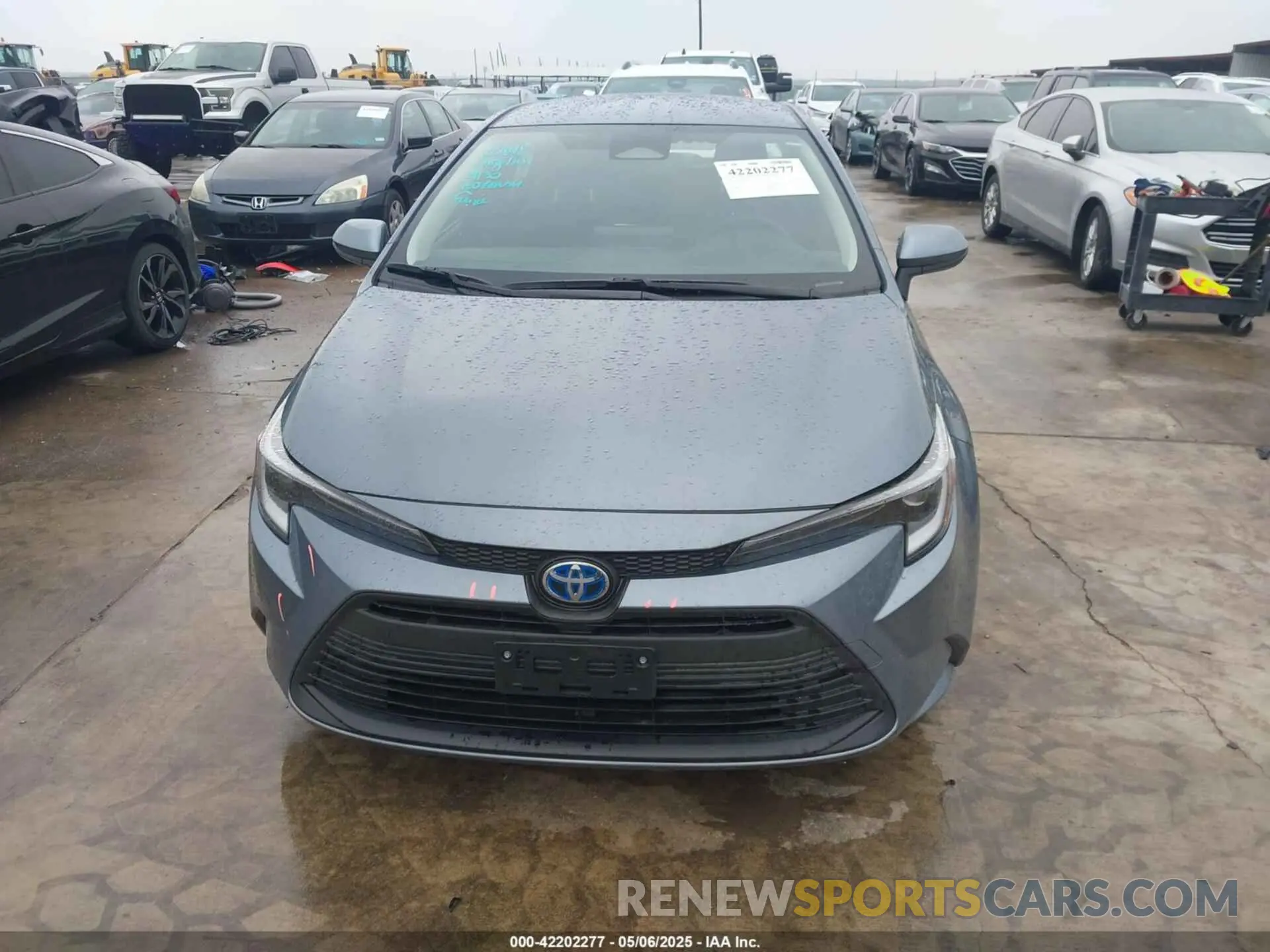 13 Фотография поврежденного автомобиля JTDBCMFEXS3085148 TOYOTA COROLLA 2025