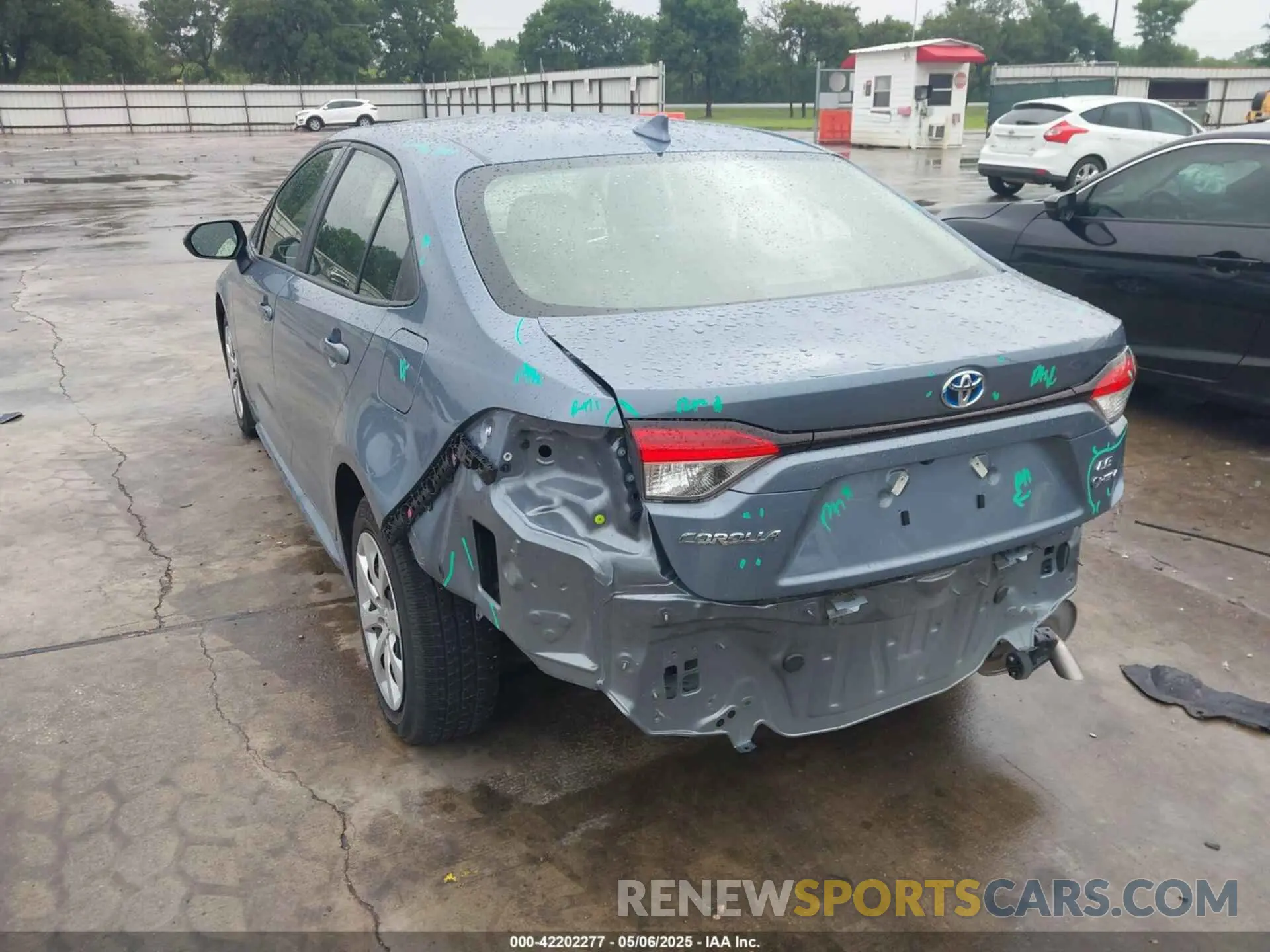 3 Фотография поврежденного автомобиля JTDBCMFEXS3085148 TOYOTA COROLLA 2025