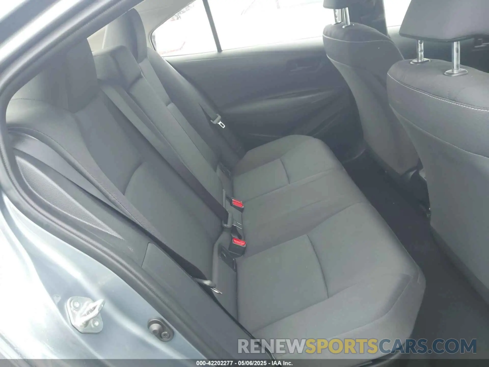 8 Фотография поврежденного автомобиля JTDBCMFEXS3085148 TOYOTA COROLLA 2025