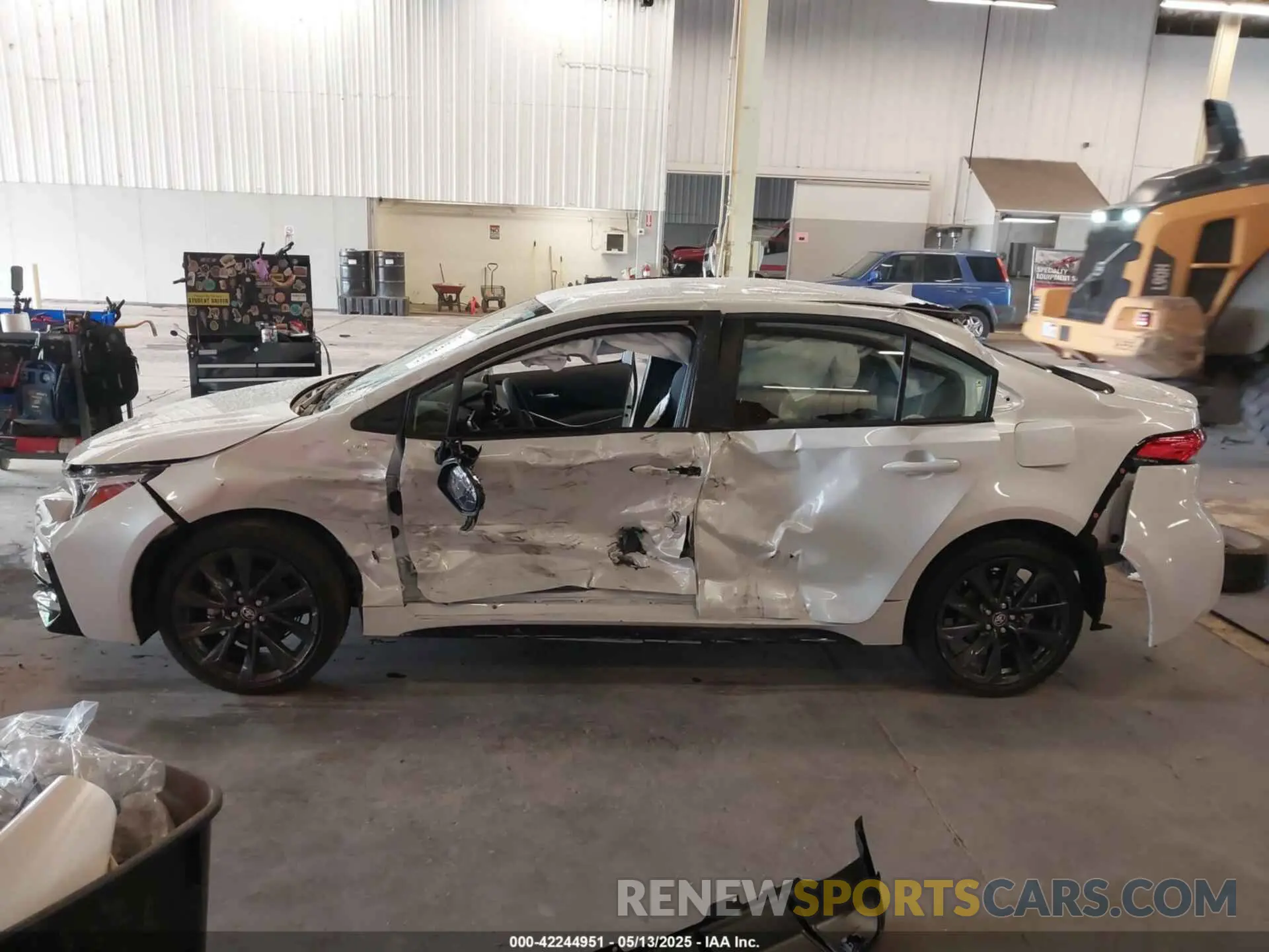 15 Photograph of a damaged car JTDS4MCE2SJ108564 TOYOTA COROLLA 2025