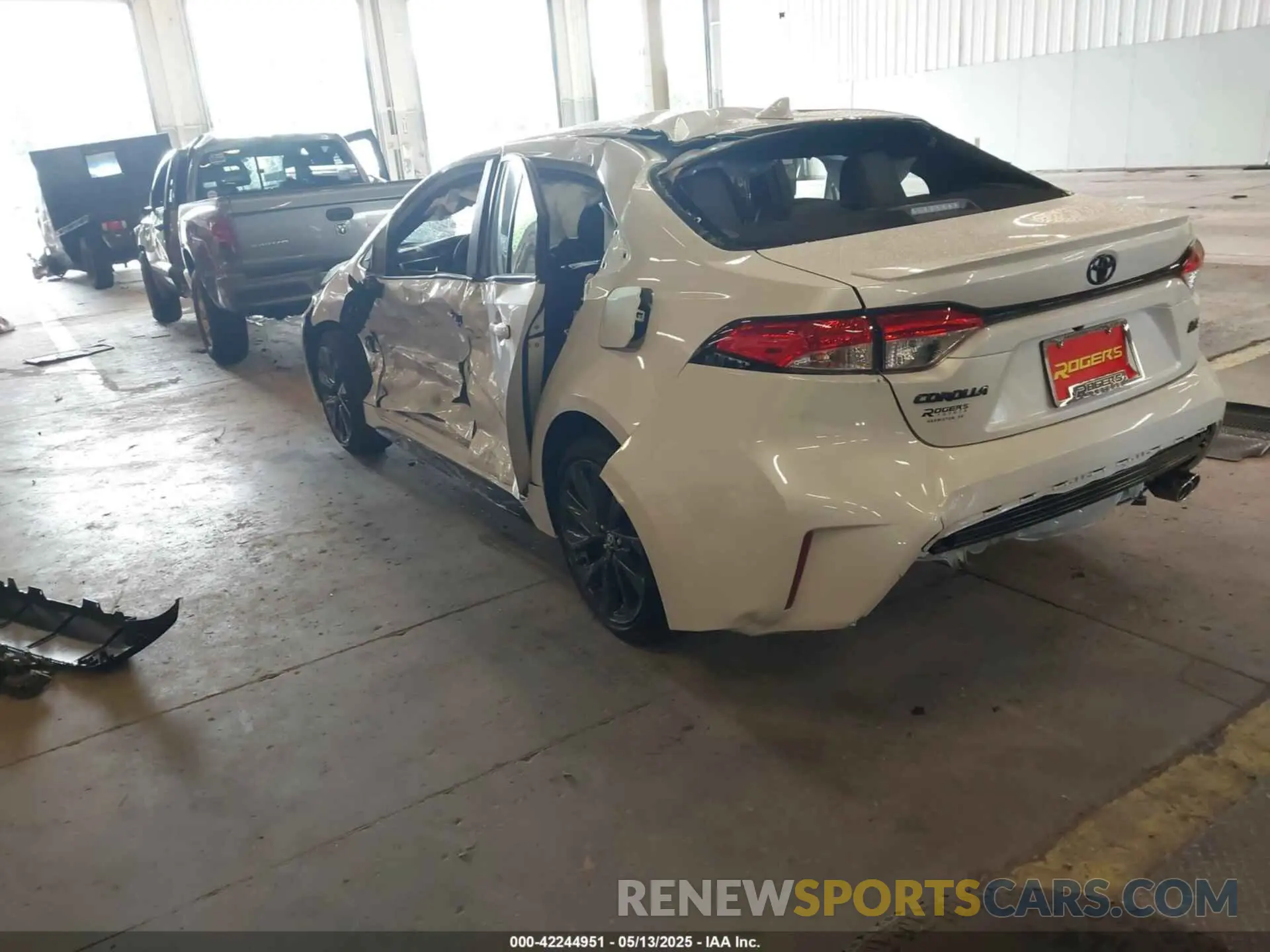 3 Photograph of a damaged car JTDS4MCE2SJ108564 TOYOTA COROLLA 2025