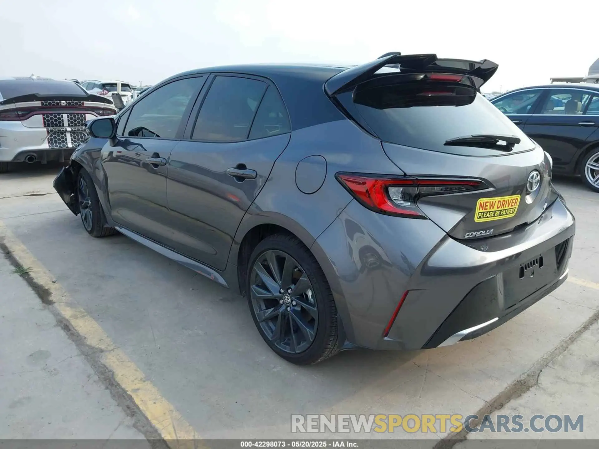 3 Фотография поврежденного автомобиля JTNC4MBE4S3242238 TOYOTA COROLLA 2025
