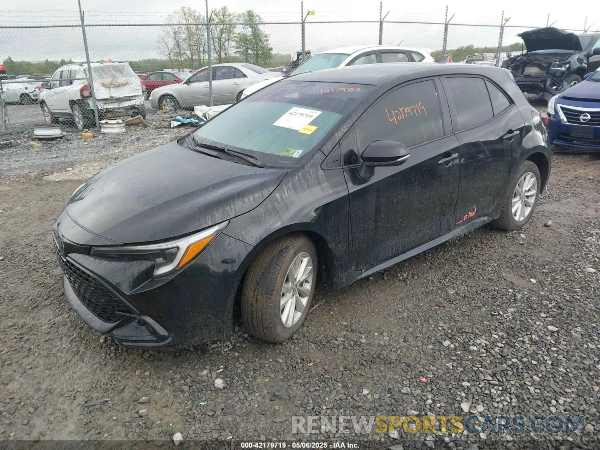 2 Фотография поврежденного автомобиля JTND4MBE2S3234238 TOYOTA COROLLA 2025