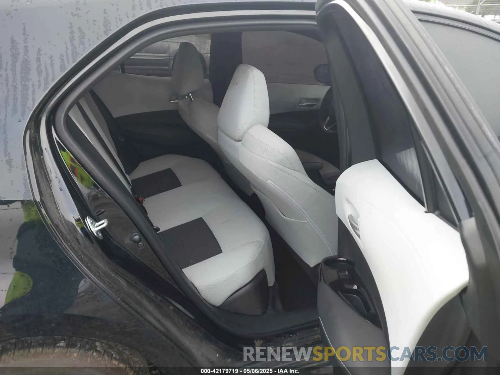 8 Фотография поврежденного автомобиля JTND4MBE2S3234238 TOYOTA COROLLA 2025