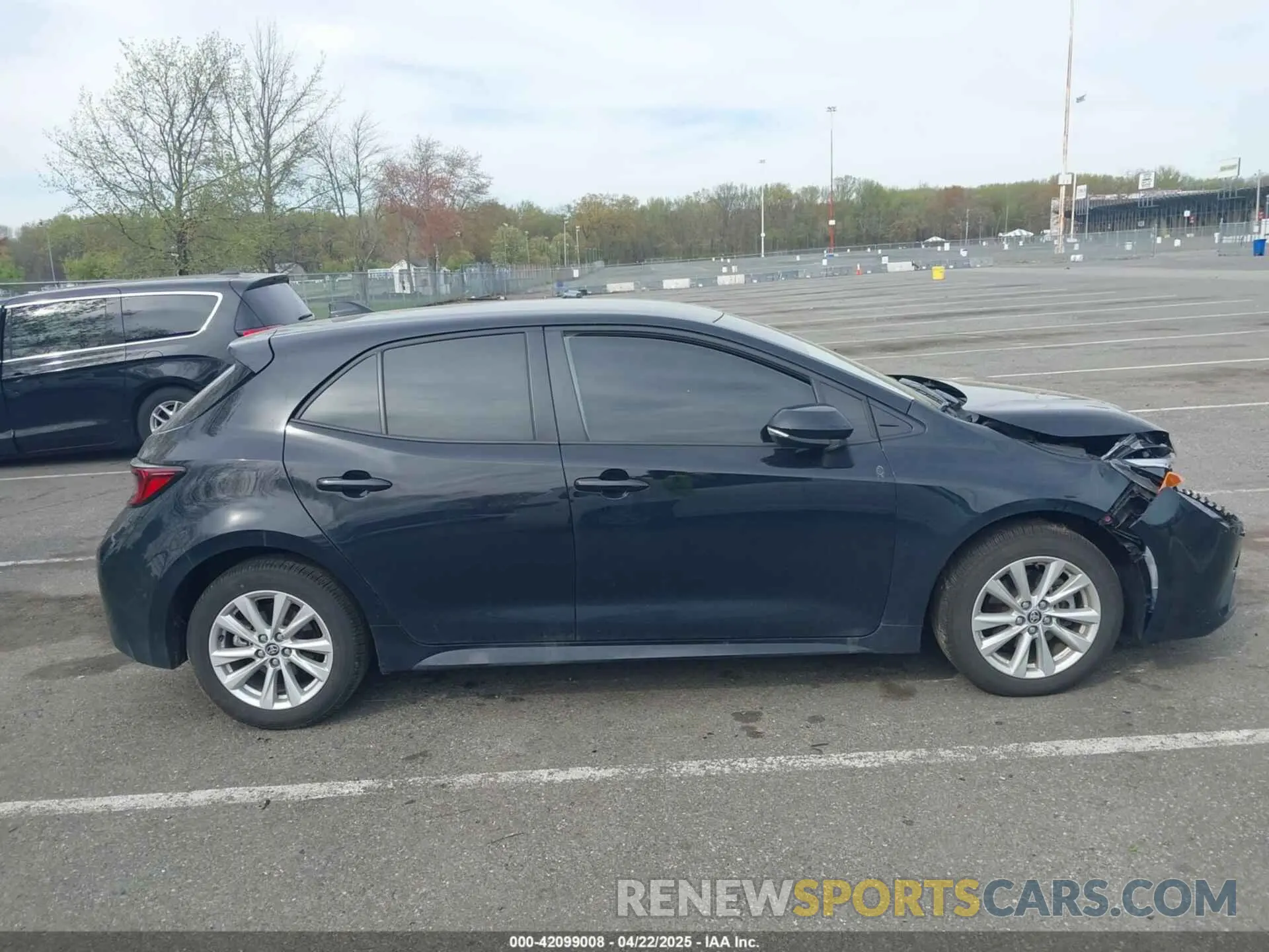 13 Photograph of a damaged car JTND4MBE8S3236298 TOYOTA COROLLA 2025