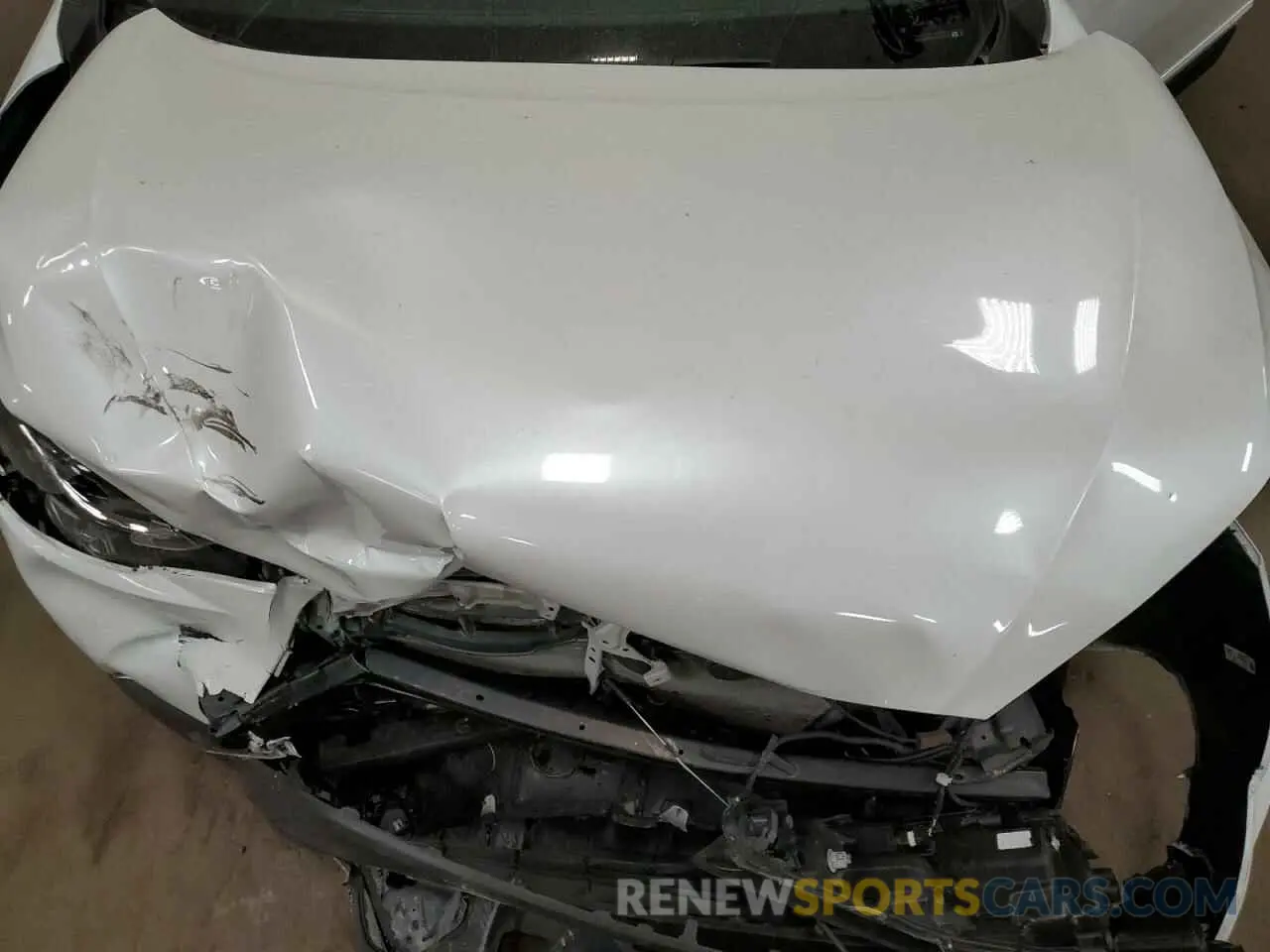 12 Photograph of a damaged car 7MUAAABG4NV040321 TOYOTA COROLLA CR 2022