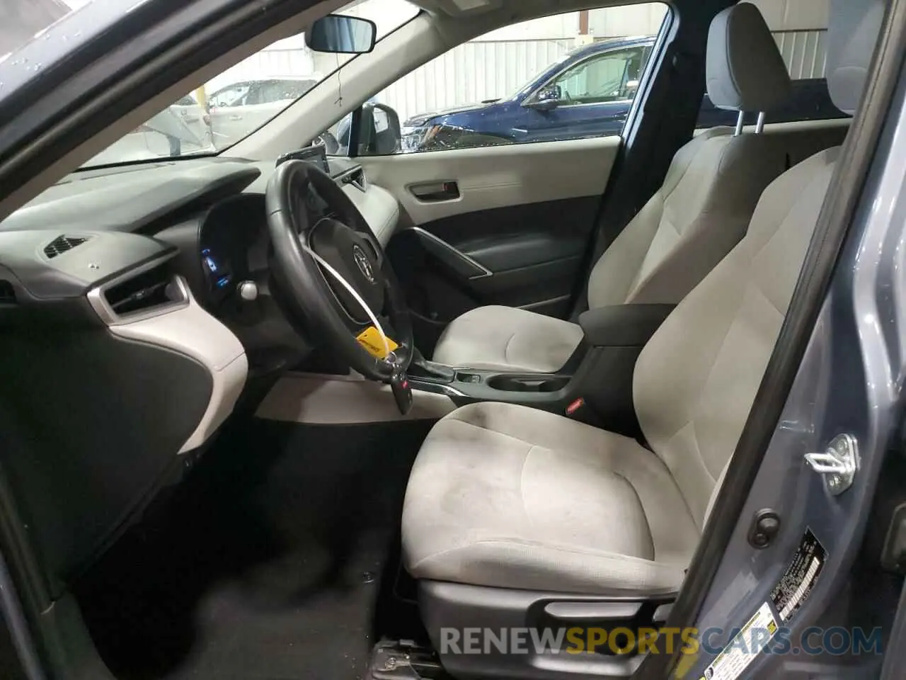 7 Фотография поврежденного автомобиля 7MUCAABG7NV012585 TOYOTA COROLLA CR 2022