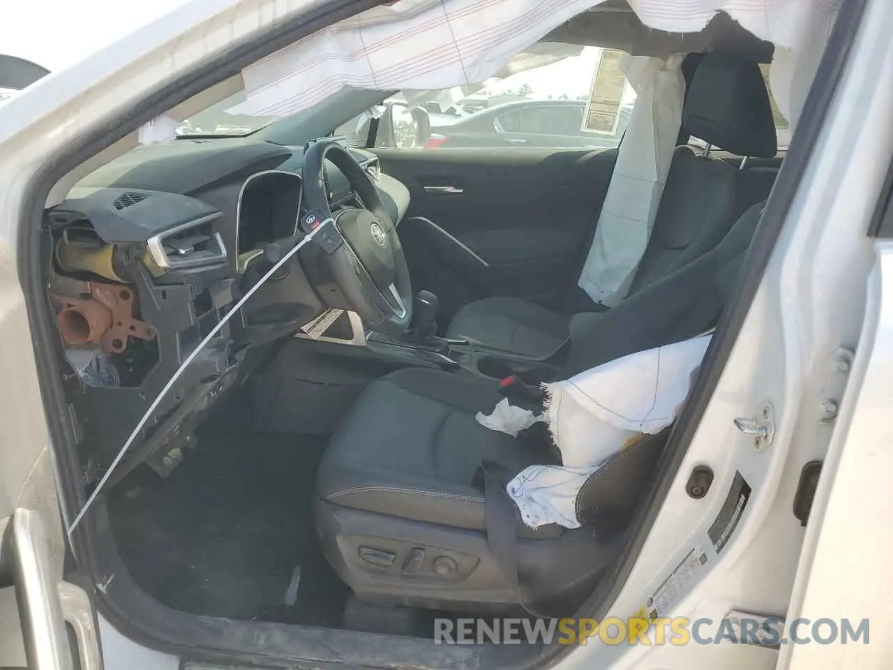 7 Photograph of a damaged car 7MUDAAAG2NV013763 TOYOTA COROLLA CR 2022