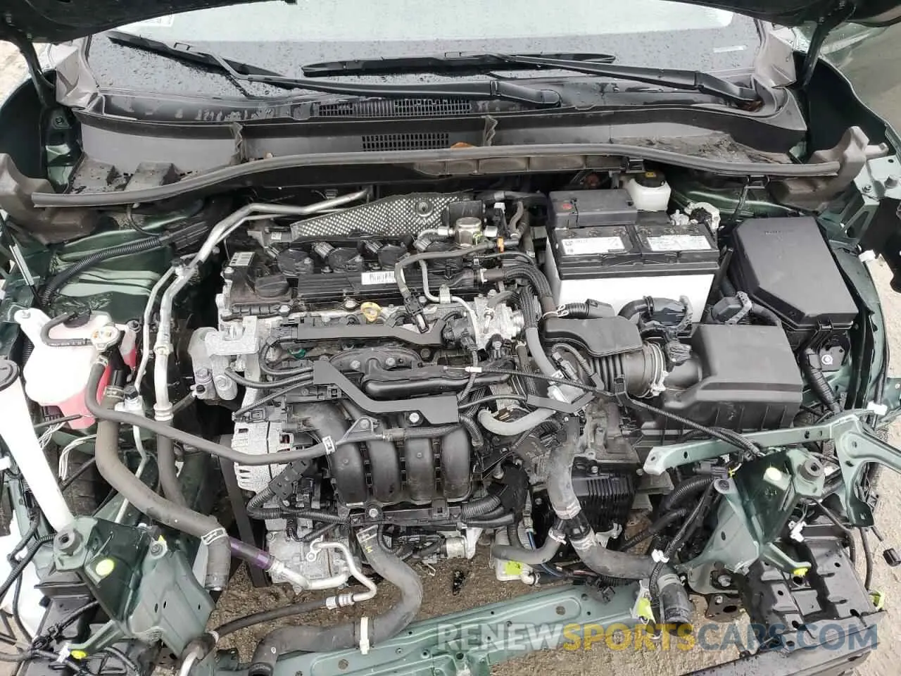 12 Photograph of a damaged car 7MUDAABG0NV015106 TOYOTA COROLLA CR 2022