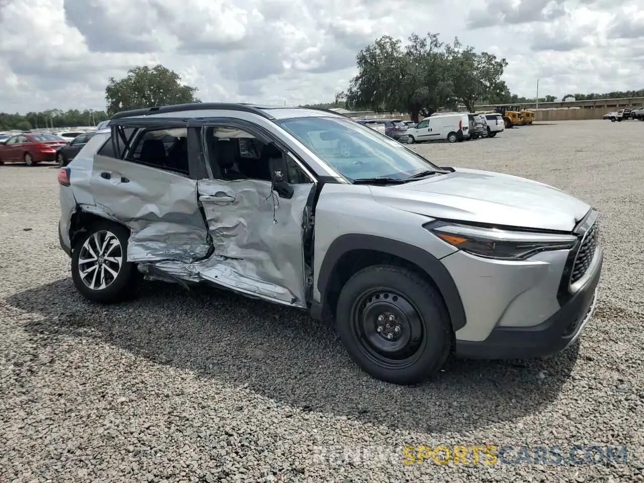 4 Photograph of a damaged car 7MUDAAAG1PV052038 TOYOTA COROLLA CR 2023