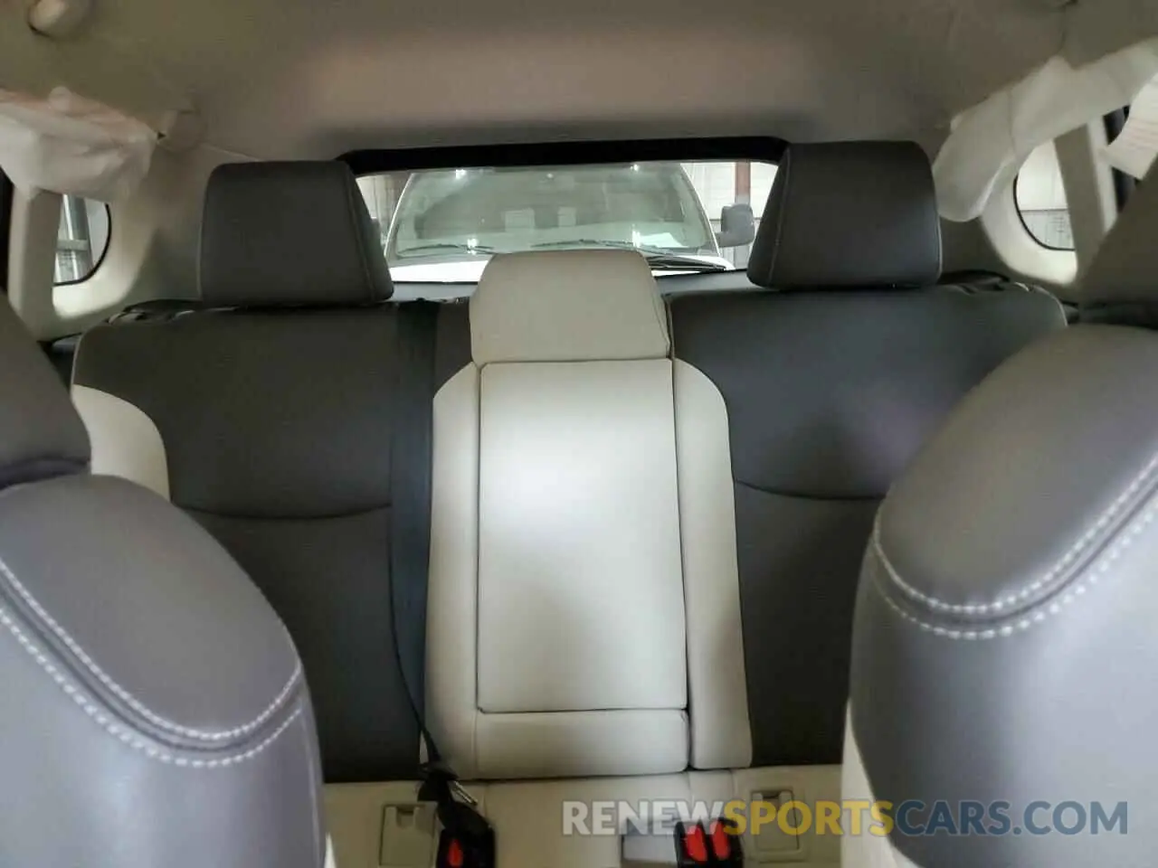 10 Фотография поврежденного автомобиля 7MUDAABG2PV060339 TOYOTA COROLLA CR 2023