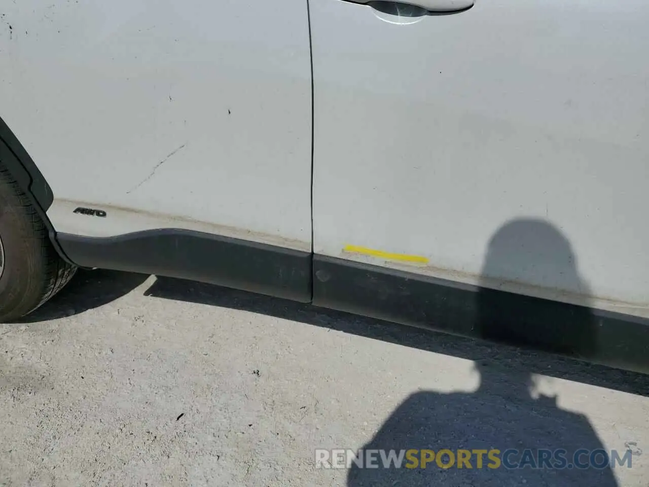 13 Photograph of a damaged car 7MUFBABG7PV001633 TOYOTA COROLLA CR 2023