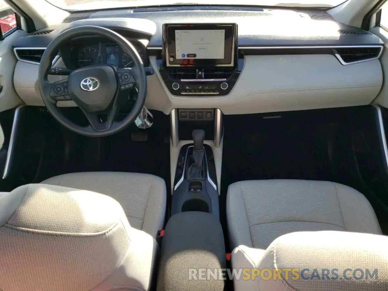 8 Фотография поврежденного автомобиля 7MUAAAAG6RV104009 TOYOTA COROLLA CR 2024