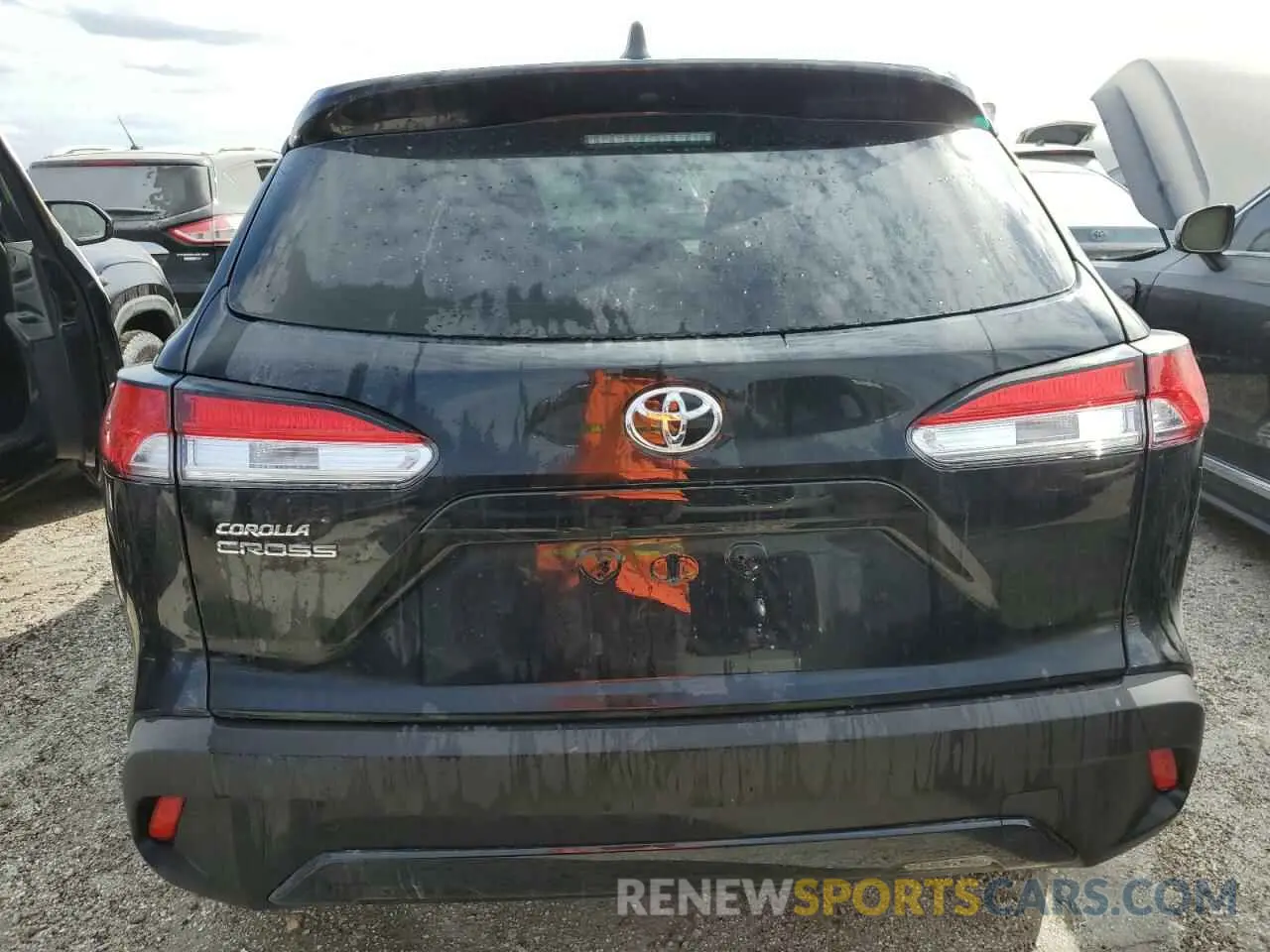 6 Photograph of a damaged car 7MUAAAAG8RV105419 TOYOTA COROLLA CR 2024