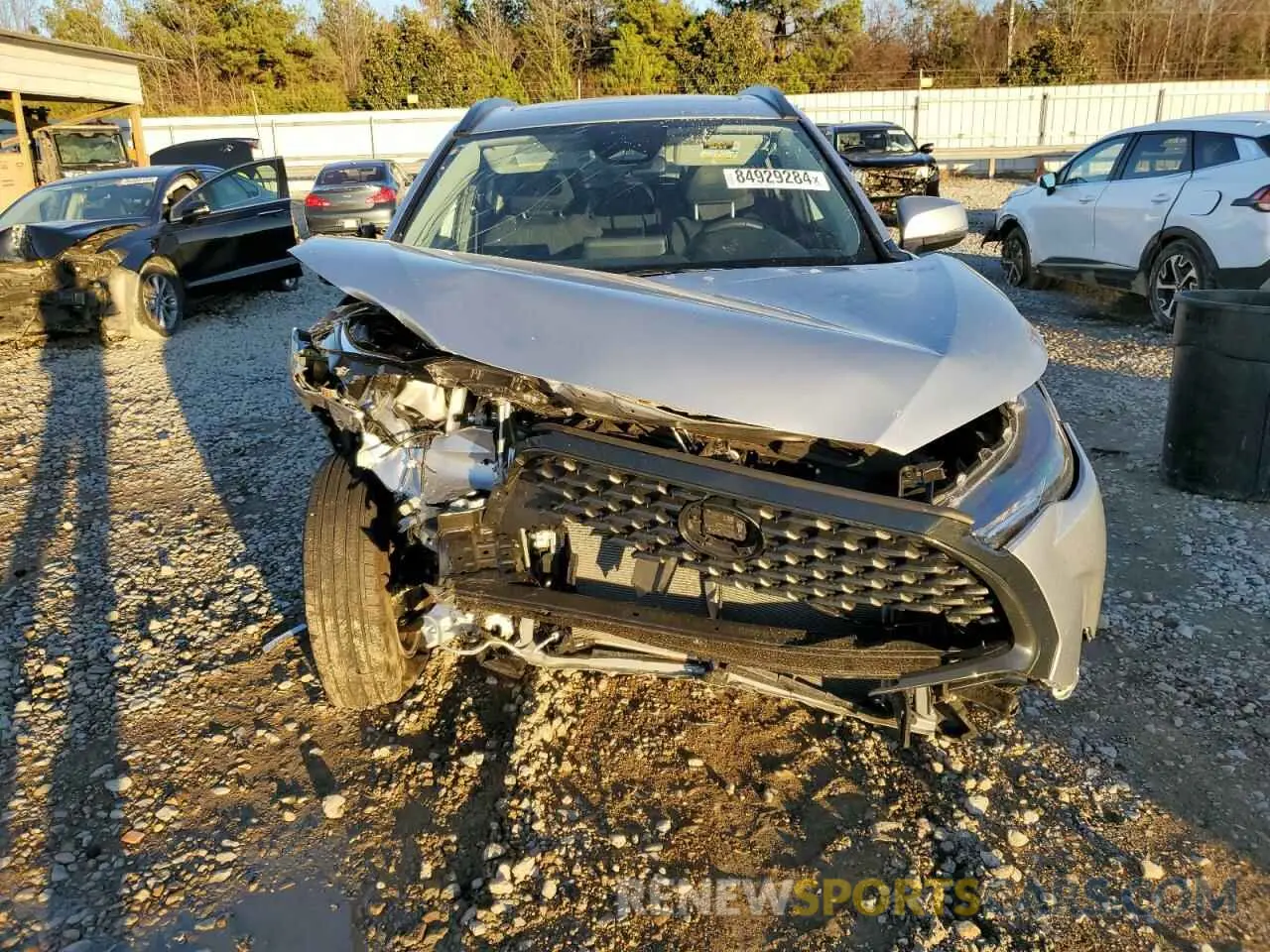 5 Photograph of a damaged car 7MUBAAAG4RV081544 TOYOTA COROLLA CR 2024
