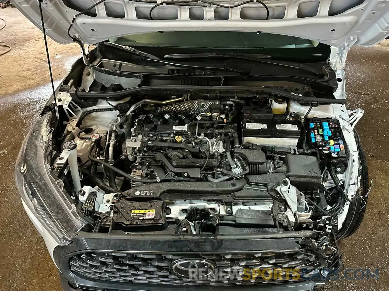 5 Фотография поврежденного автомобиля 7MUCAABG2RV113992 TOYOTA COROLLA CR 2024