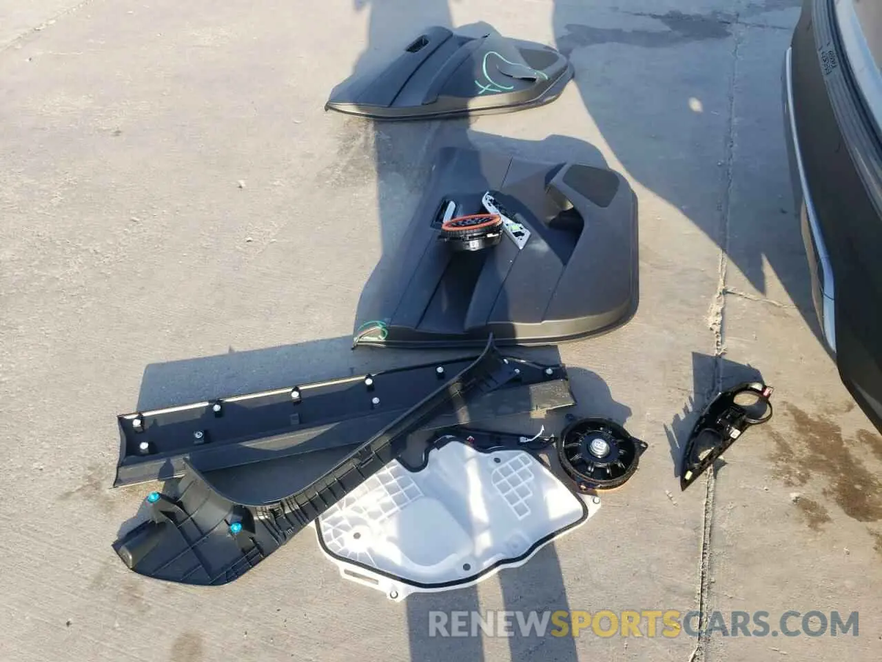 13 Фотография поврежденного автомобиля 7MUDAAAG4RV084632 TOYOTA COROLLA CR 2024