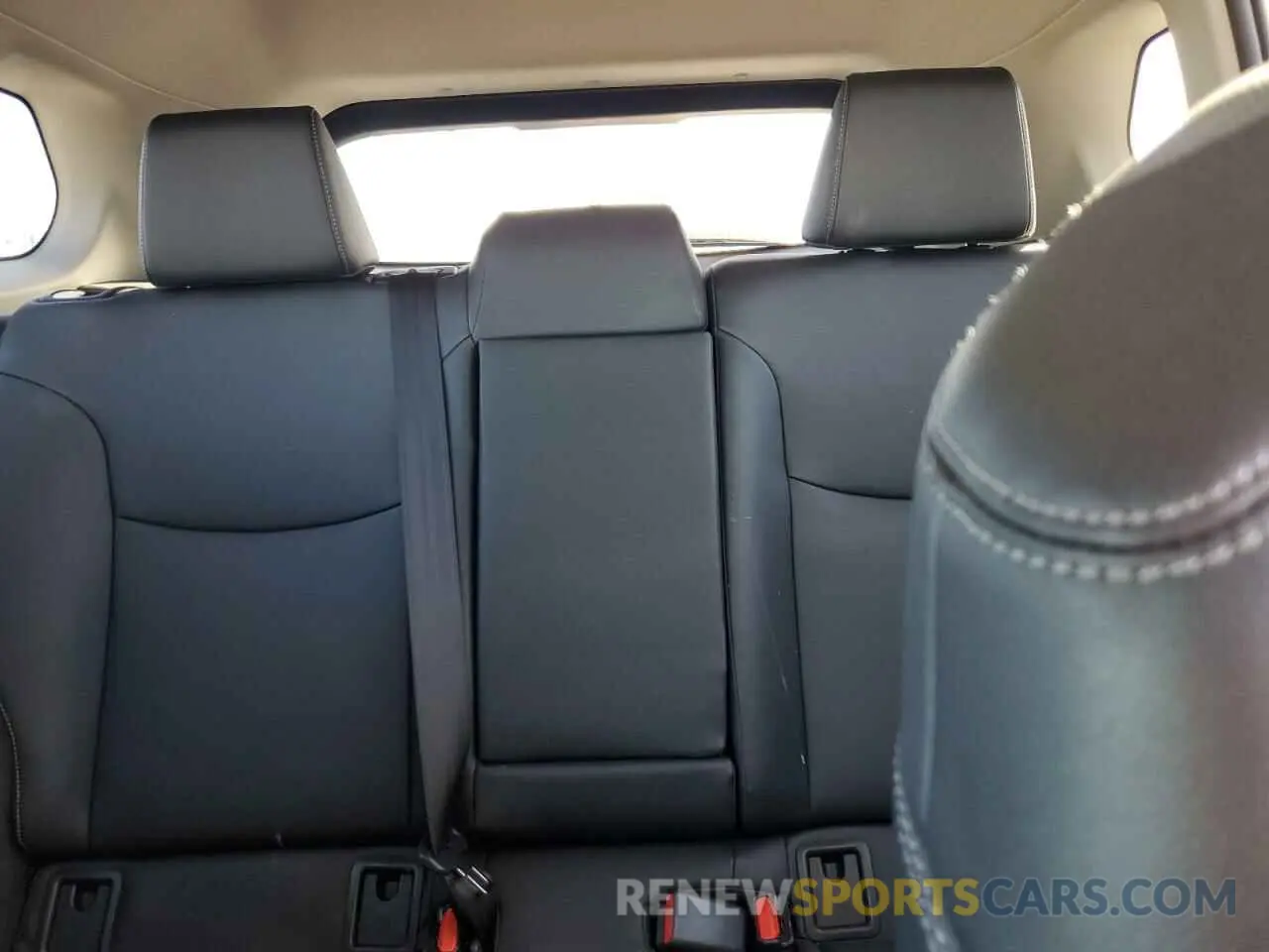 10 Фотография поврежденного автомобиля 7MUDAAAGXRV084960 TOYOTA COROLLA CR 2024