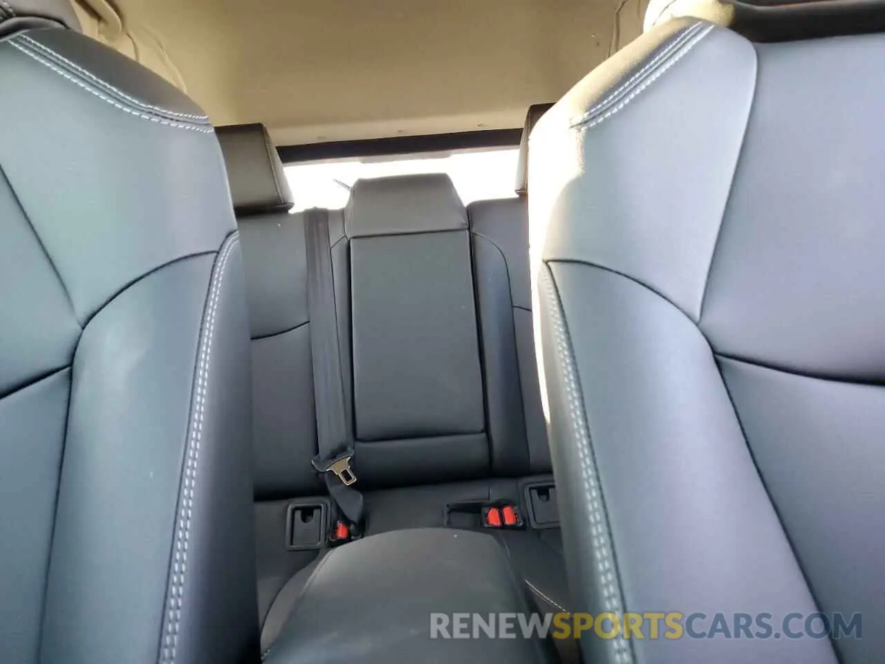 10 Фотография поврежденного автомобиля 7MUDAABG7RV116150 TOYOTA COROLLA CR 2024
