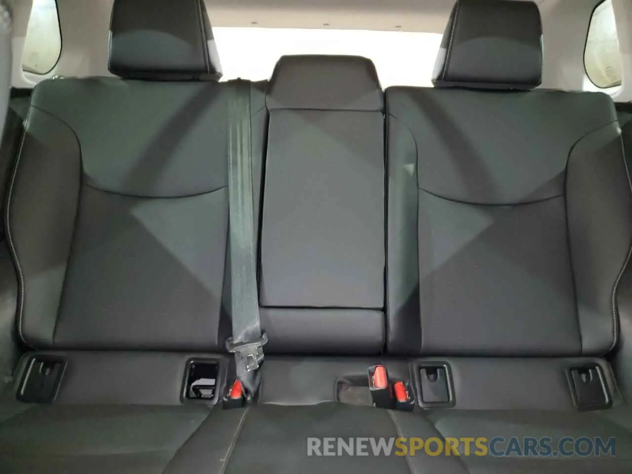 10 Фотография поврежденного автомобиля 7MUEAAAG3RV074730 TOYOTA COROLLA CR 2024