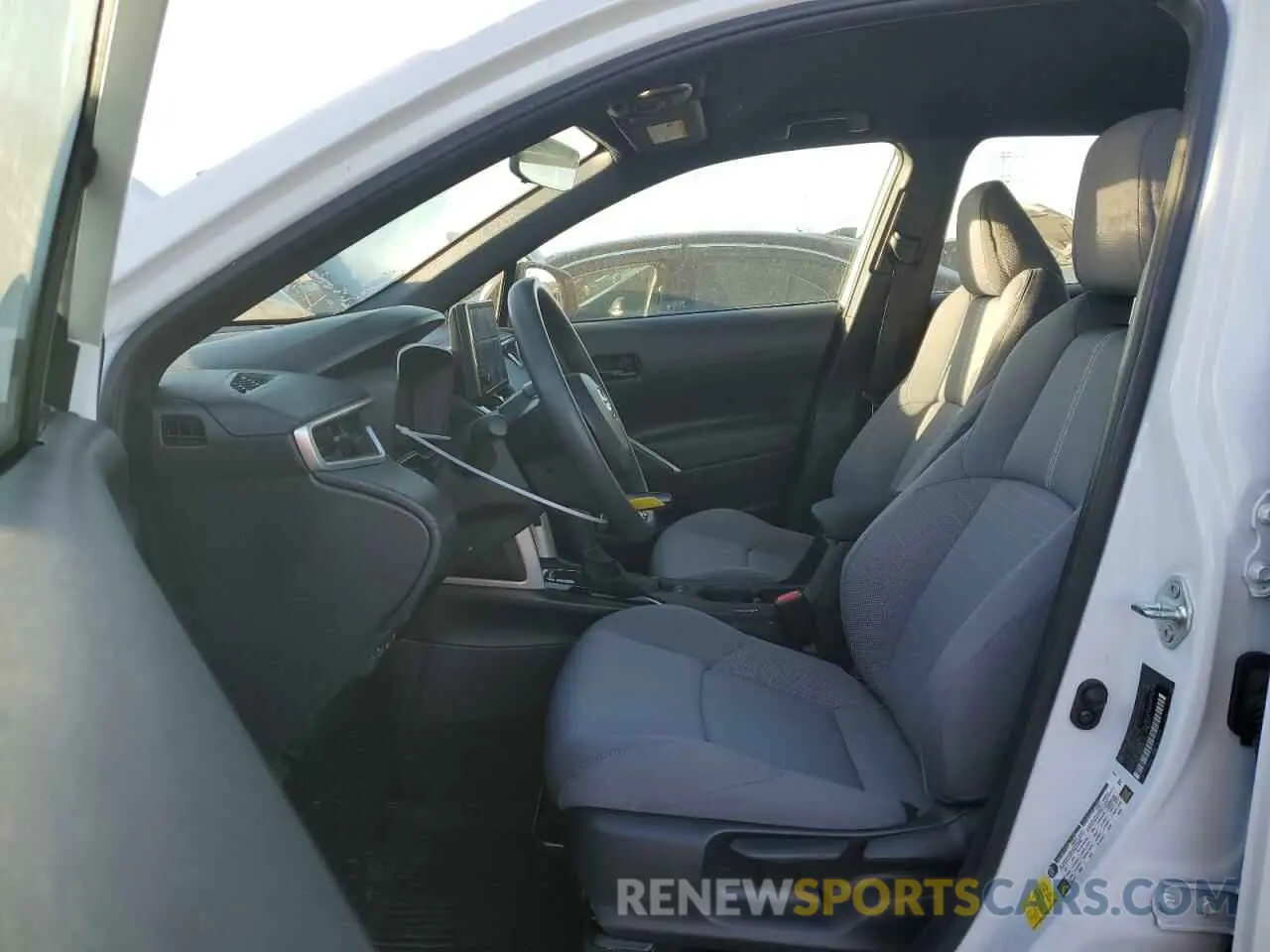 7 Photograph of a damaged car 7MUFBABG9RV017870 TOYOTA COROLLA CR 2024