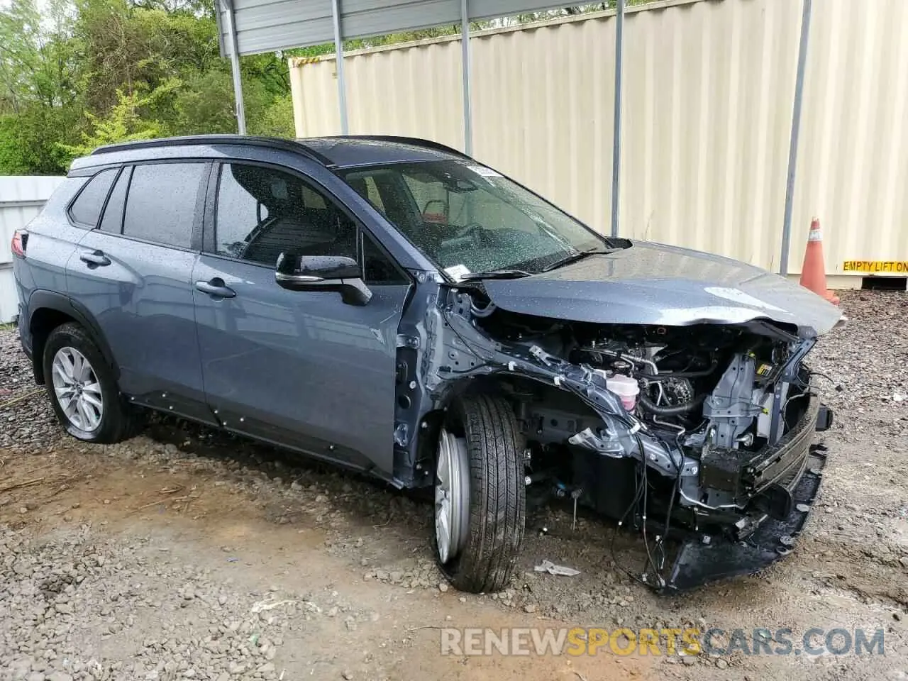 4 Photograph of a damaged car 7MUCAAAG6SV124727 TOYOTA COROLLA CR 2025