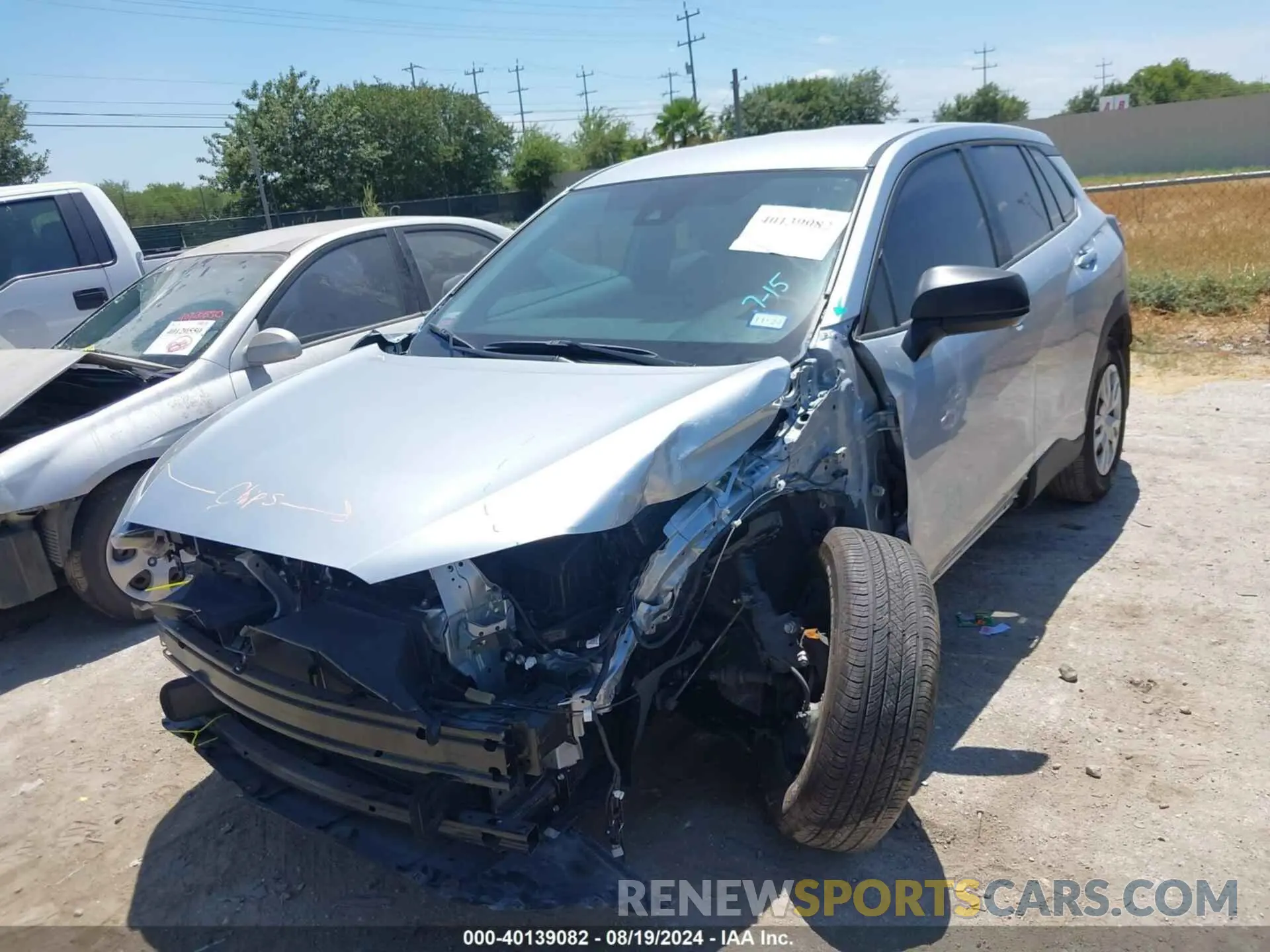 6 Photograph of a damaged car 7MUAAAAG2NV036950 TOYOTA COROLLA CROSS 2022