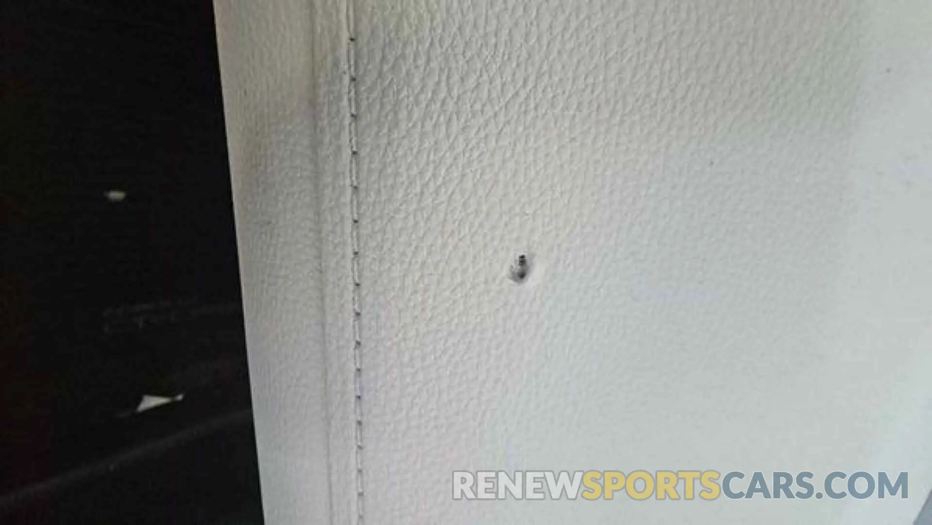 9 Photograph of a damaged car 7MUAAAAG6NV017589 TOYOTA COROLLA CROSS 2022