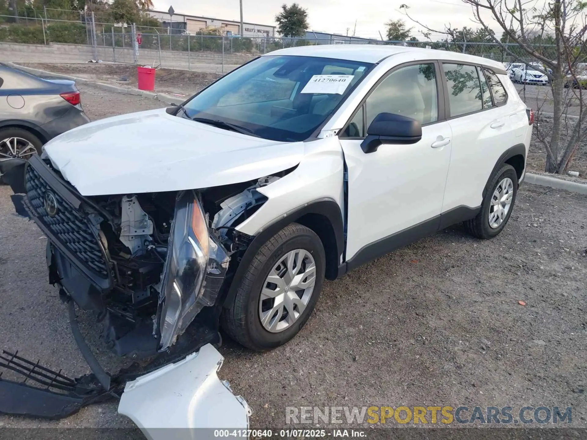 2 Photograph of a damaged car 7MUAAAAG6NV031525 TOYOTA COROLLA CROSS 2022