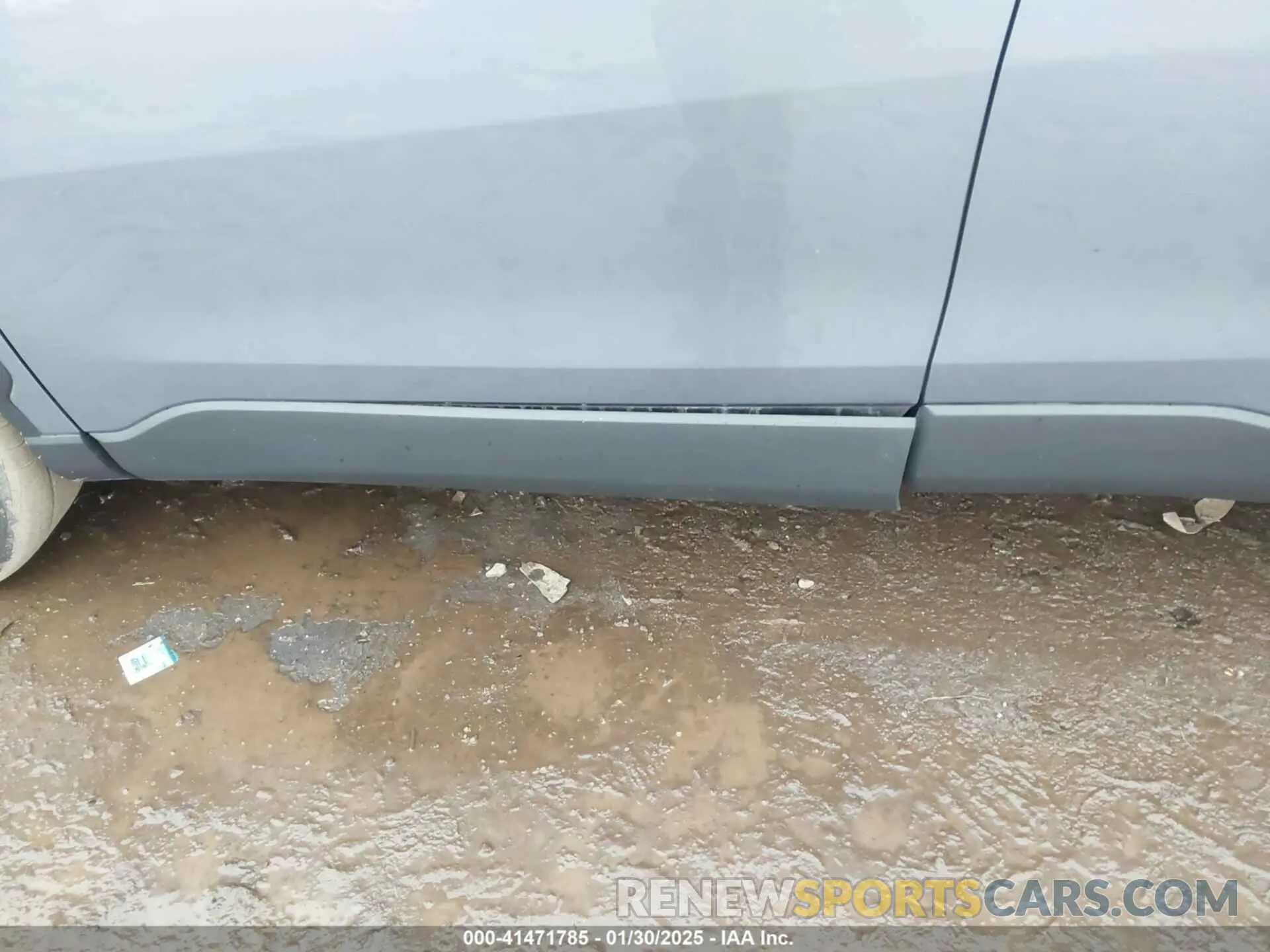 21 Photograph of a damaged car 7MUAAABG3NV040858 TOYOTA COROLLA CROSS 2022