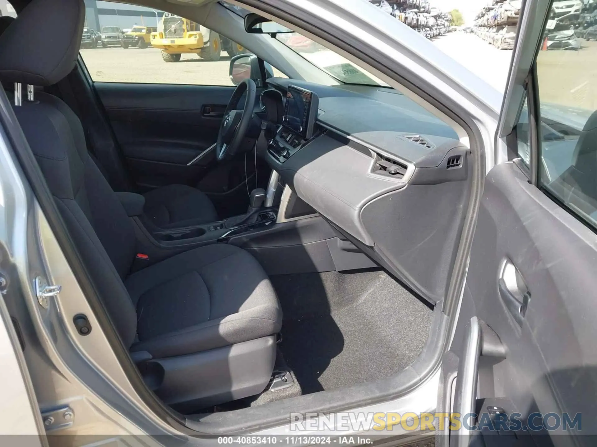 5 Фотография поврежденного автомобиля 7MUBAAAG5NV019225 TOYOTA COROLLA CROSS 2022
