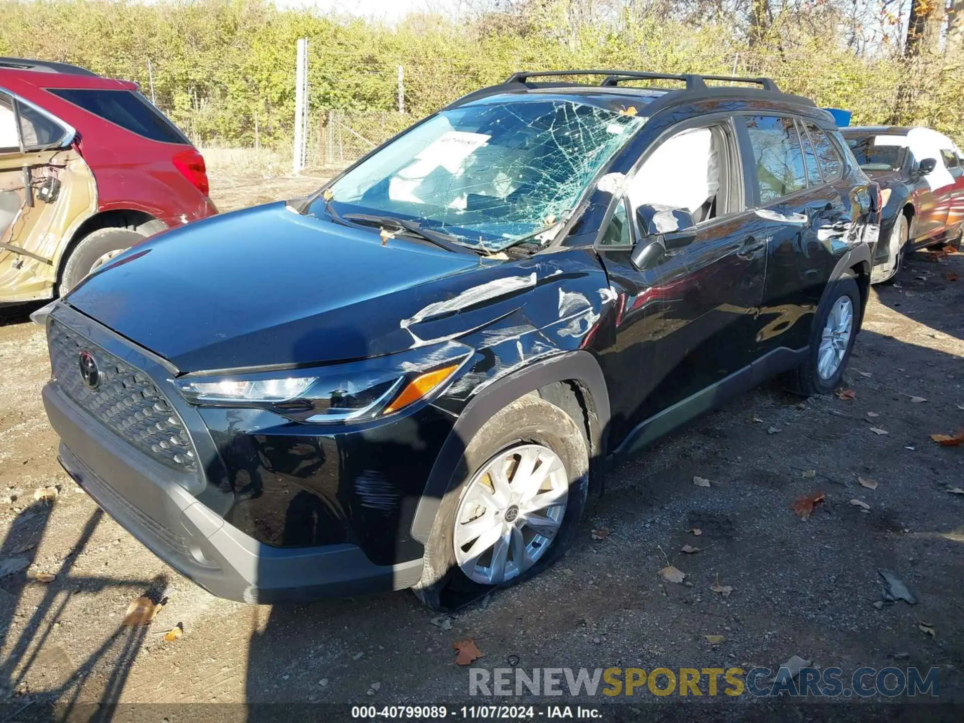2 Photograph of a damaged car 7MUBAABG4NV003953 TOYOTA COROLLA CROSS 2022