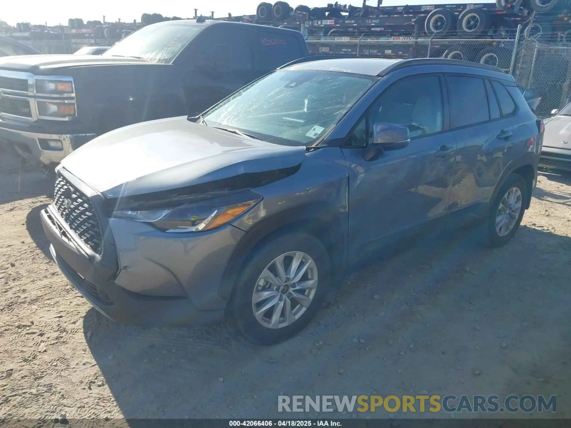 2 Photograph of a damaged car 7MUCAAAG0NV019864 TOYOTA COROLLA CROSS 2022