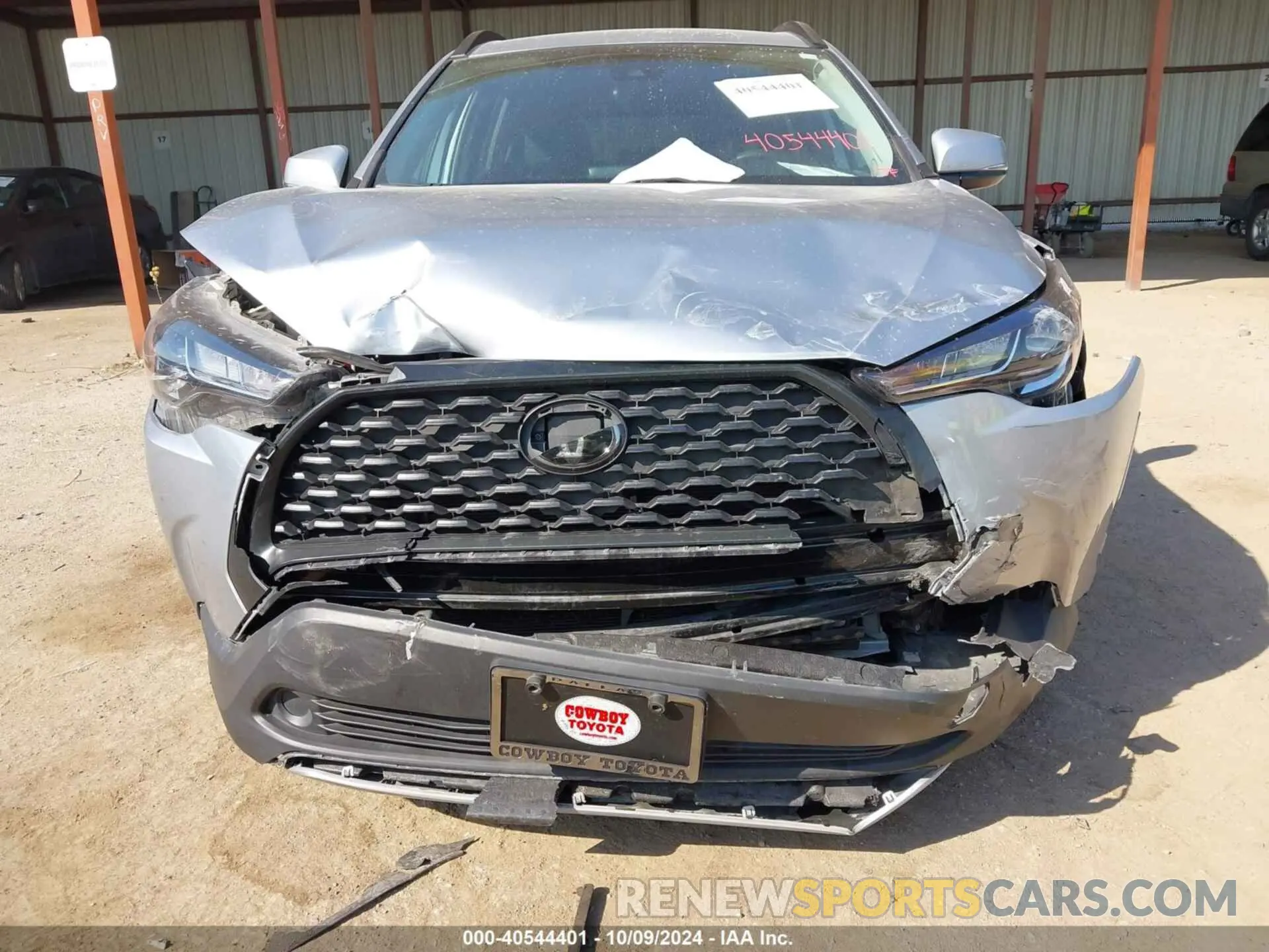 6 Photograph of a damaged car 7MUCAAAG9NV014744 TOYOTA COROLLA CROSS 2022
