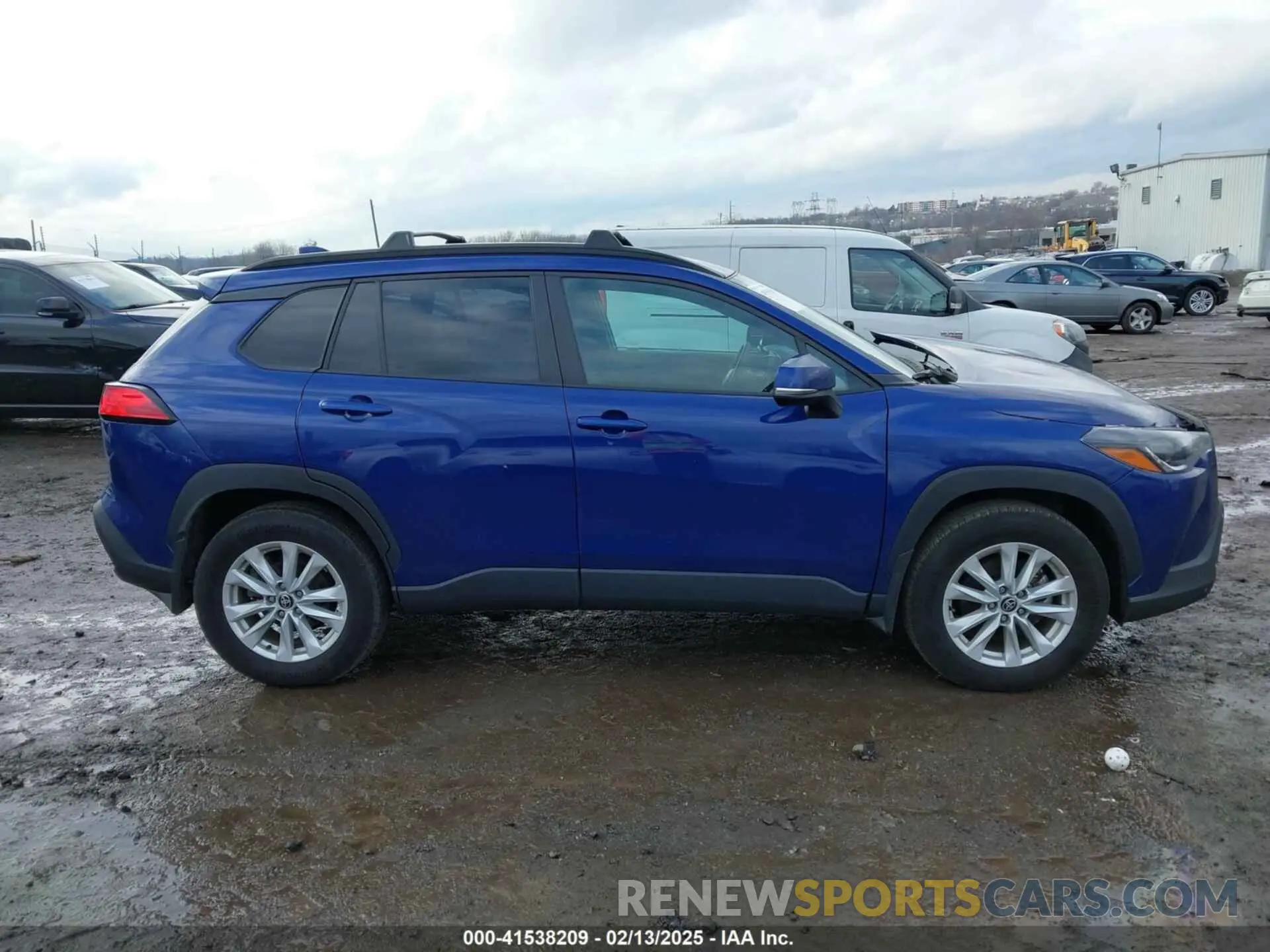 13 Фотография поврежденного автомобиля 7MUCAABG1NV021685 TOYOTA COROLLA CROSS 2022