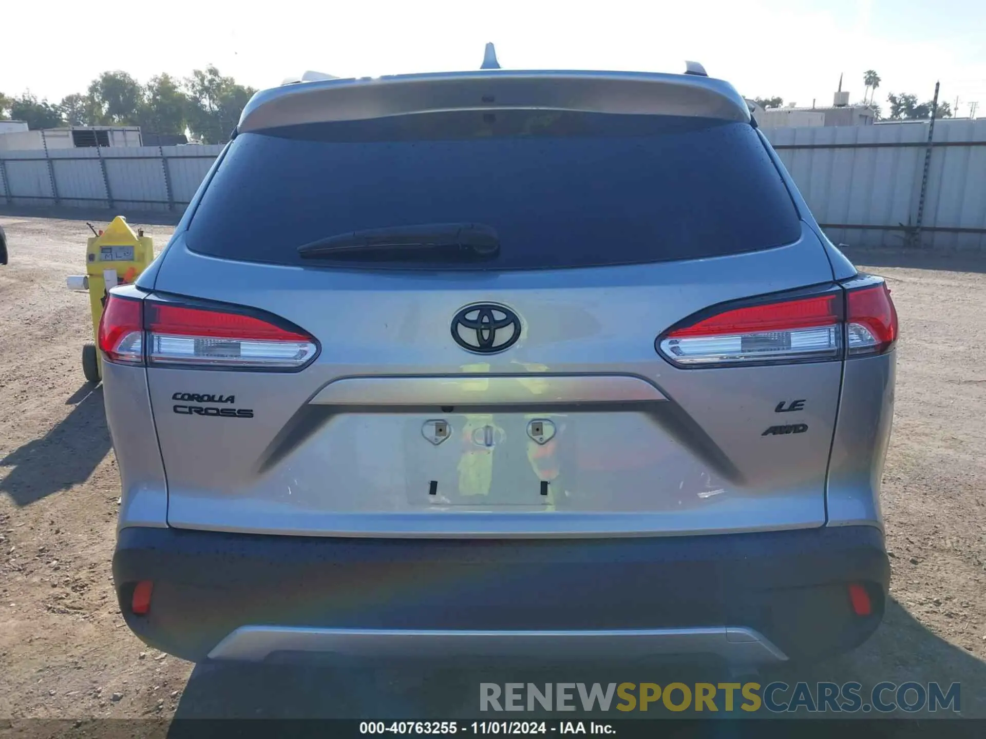 16 Photograph of a damaged car 7MUCAABG6NV003635 TOYOTA COROLLA CROSS 2022