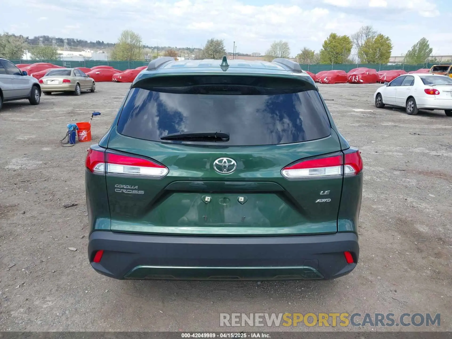16 Photograph of a damaged car 7MUCAABG7NV035638 TOYOTA COROLLA CROSS 2022
