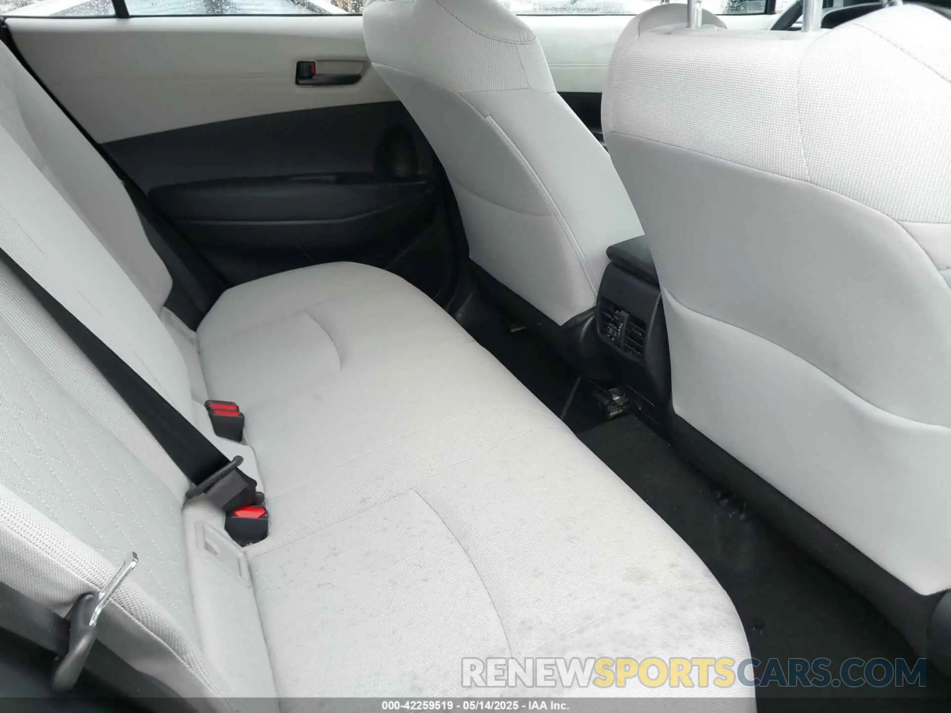 8 Фотография поврежденного автомобиля 7MUCAABG8NV004527 TOYOTA COROLLA CROSS 2022