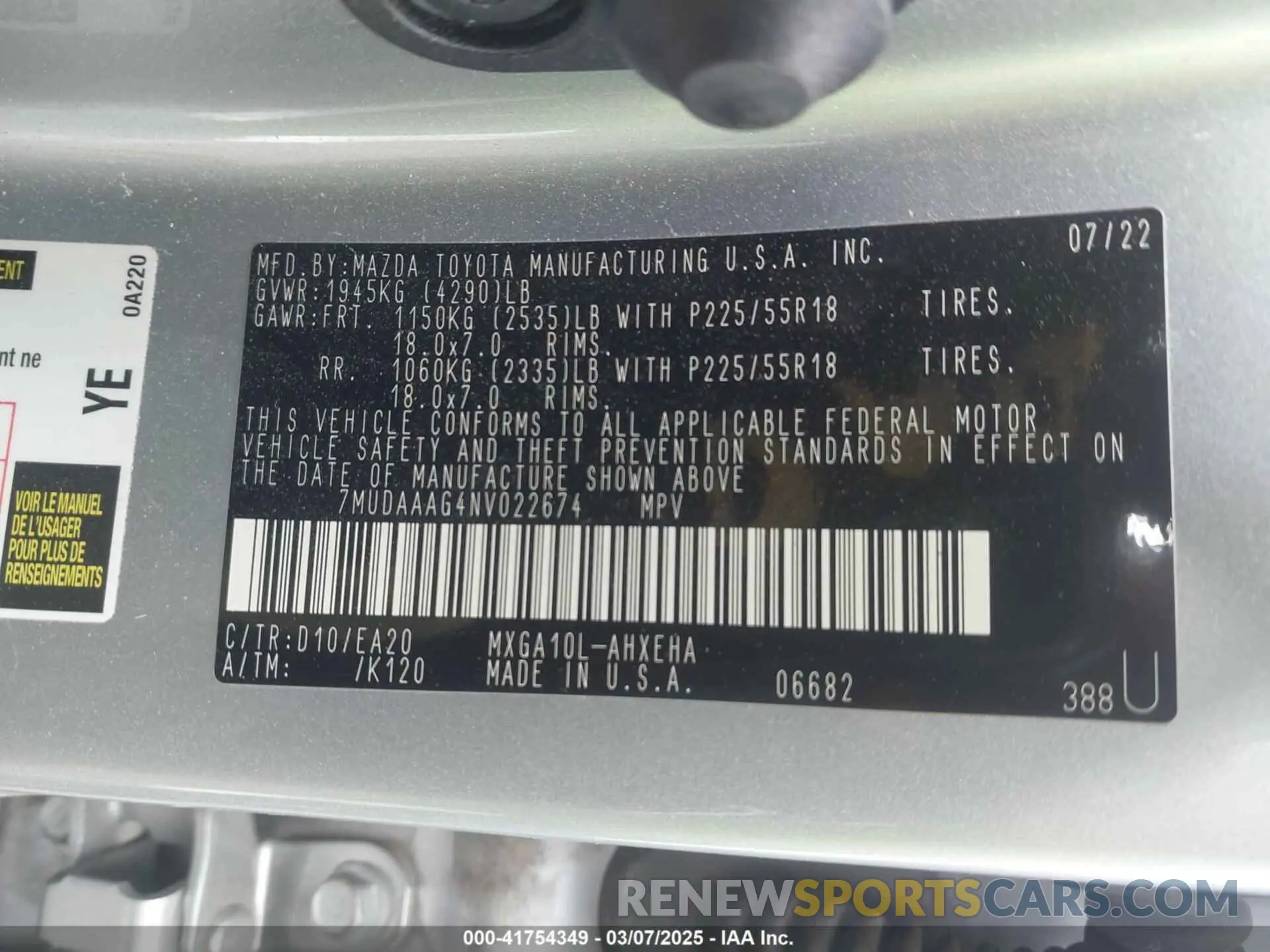 9 Photograph of a damaged car 7MUDAAAG4NV022674 TOYOTA COROLLA CROSS 2022