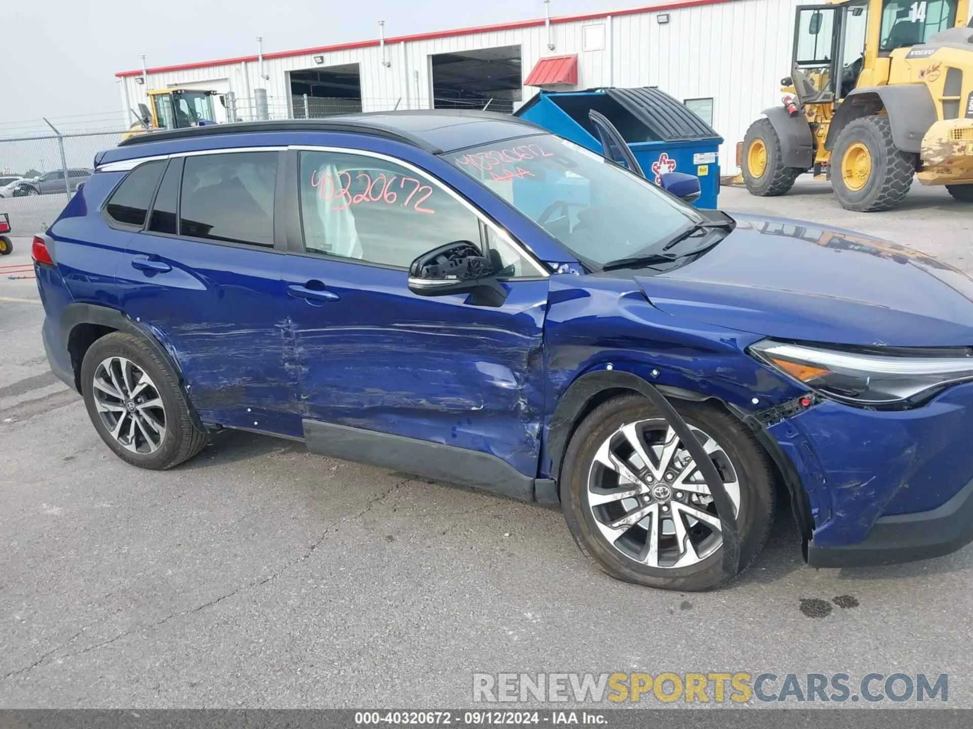 6 Photograph of a damaged car 7MUDAABG7NV029360 TOYOTA COROLLA CROSS 2022