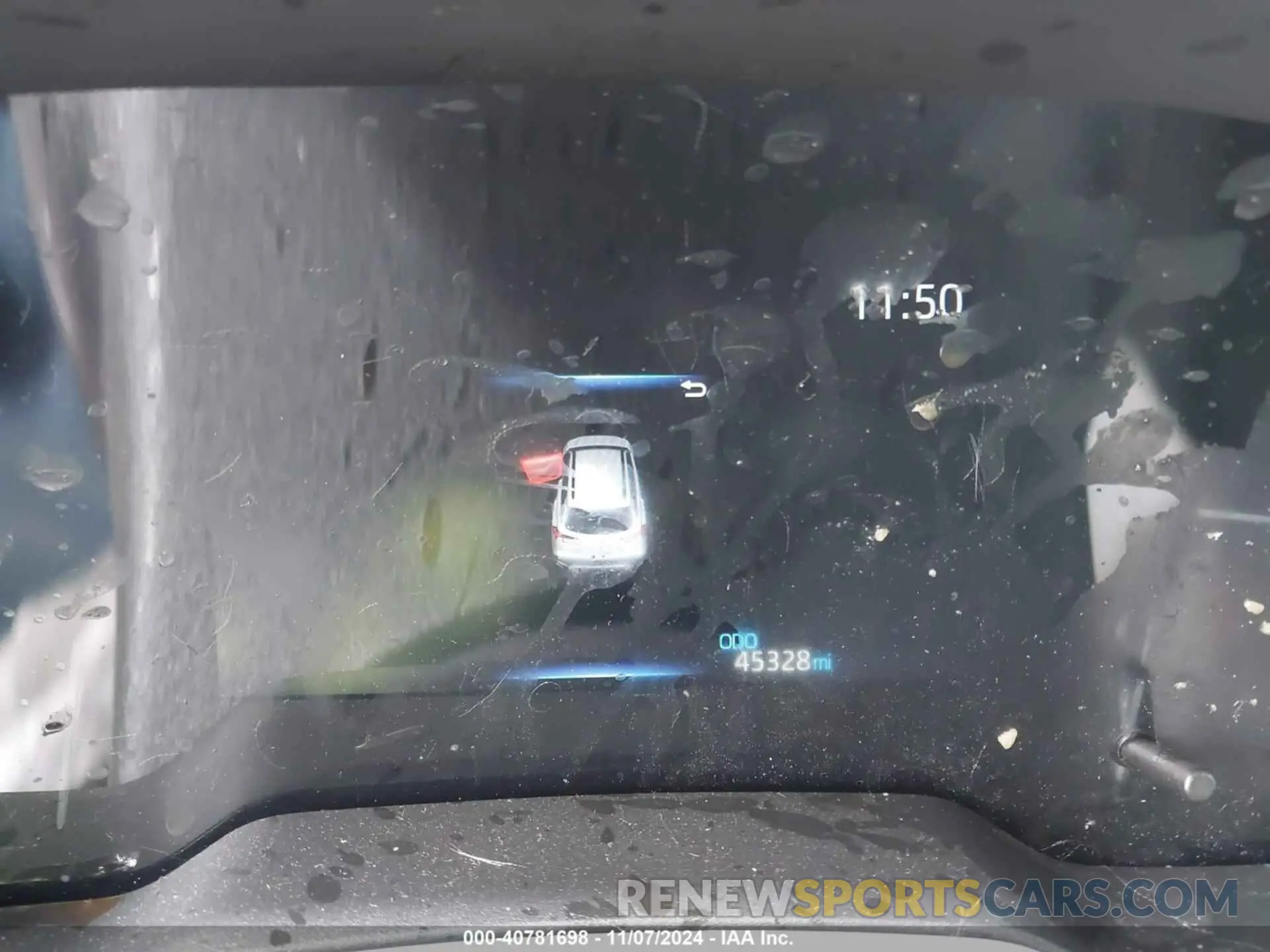 7 Photograph of a damaged car 7MUEAAAG1NV027979 TOYOTA COROLLA CROSS 2022