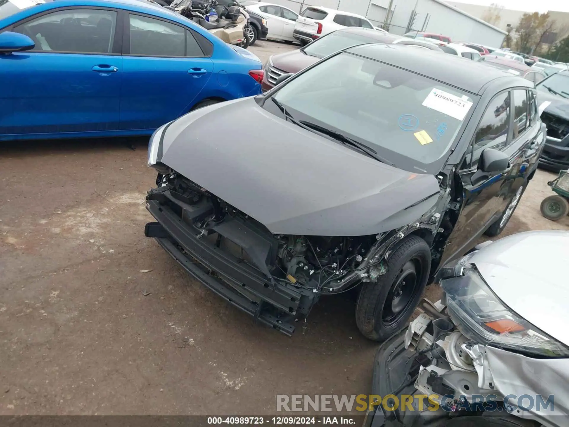 2 Photograph of a damaged car 7MUAAAAG4PV040646 TOYOTA COROLLA CROSS 2023