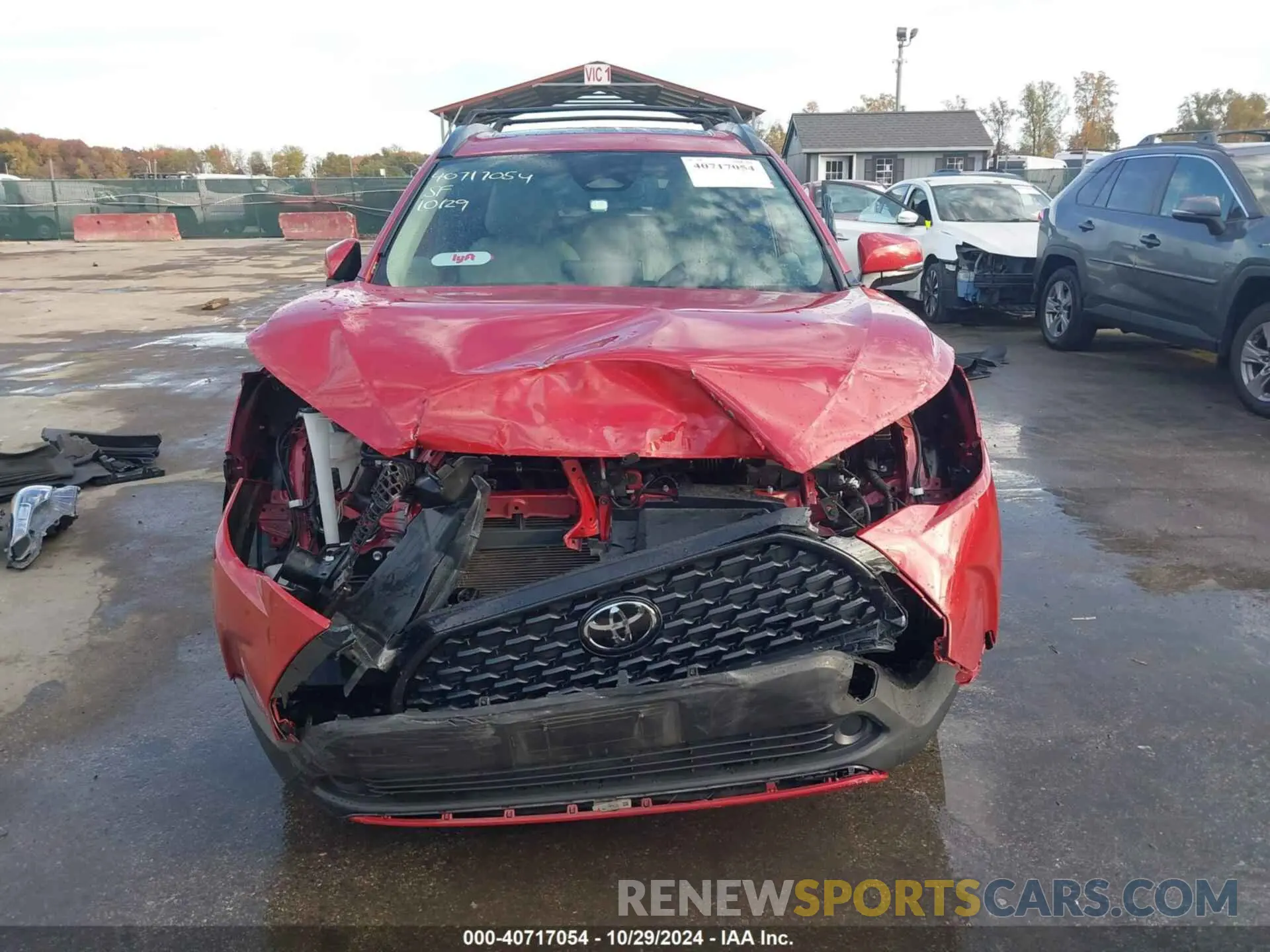 13 Photograph of a damaged car 7MUBAAAG0PV058193 TOYOTA COROLLA CROSS 2023
