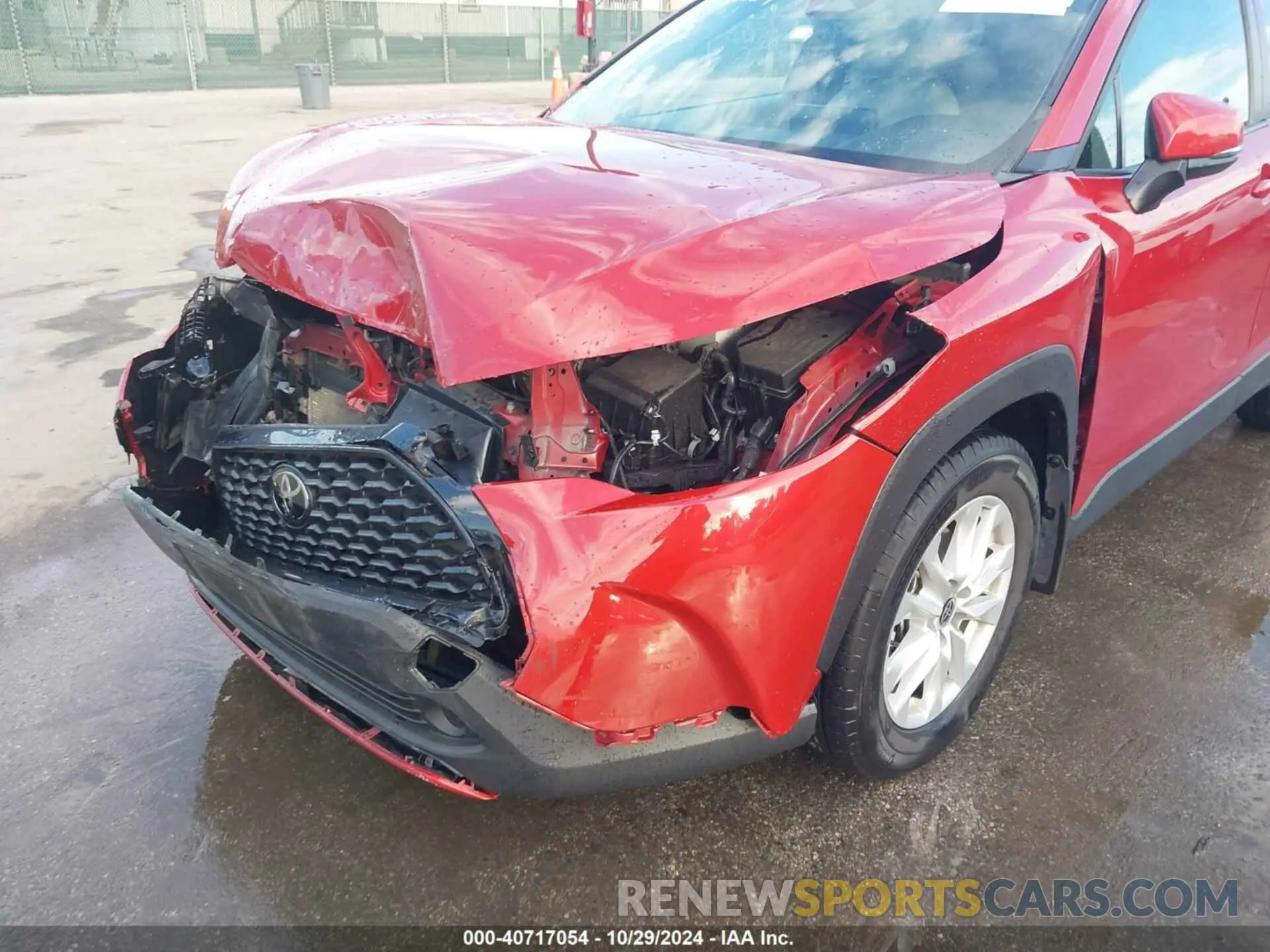 6 Photograph of a damaged car 7MUBAAAG0PV058193 TOYOTA COROLLA CROSS 2023