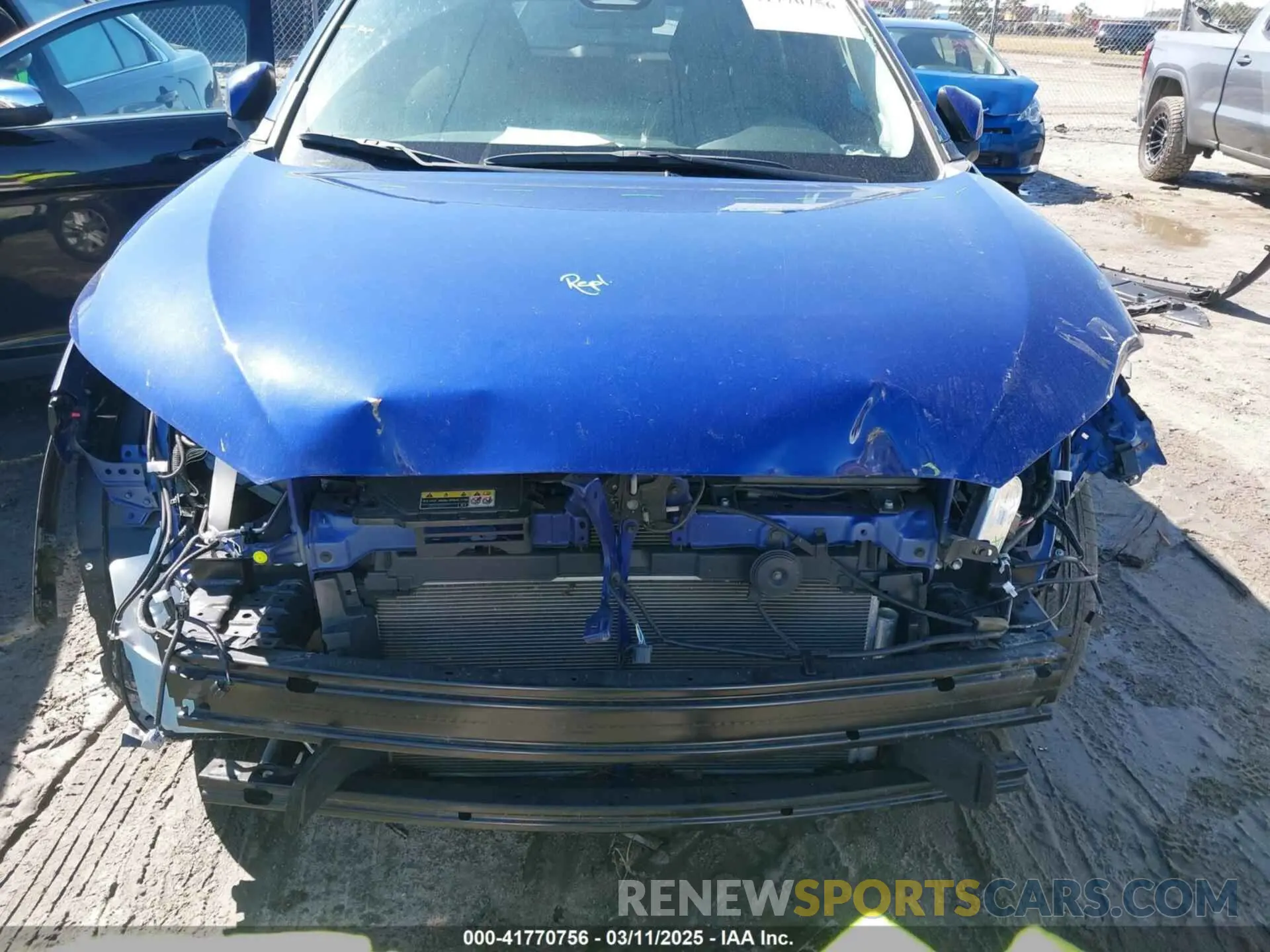 13 Фотография поврежденного автомобиля 7MUBAAAG5PV068752 TOYOTA COROLLA CROSS 2023