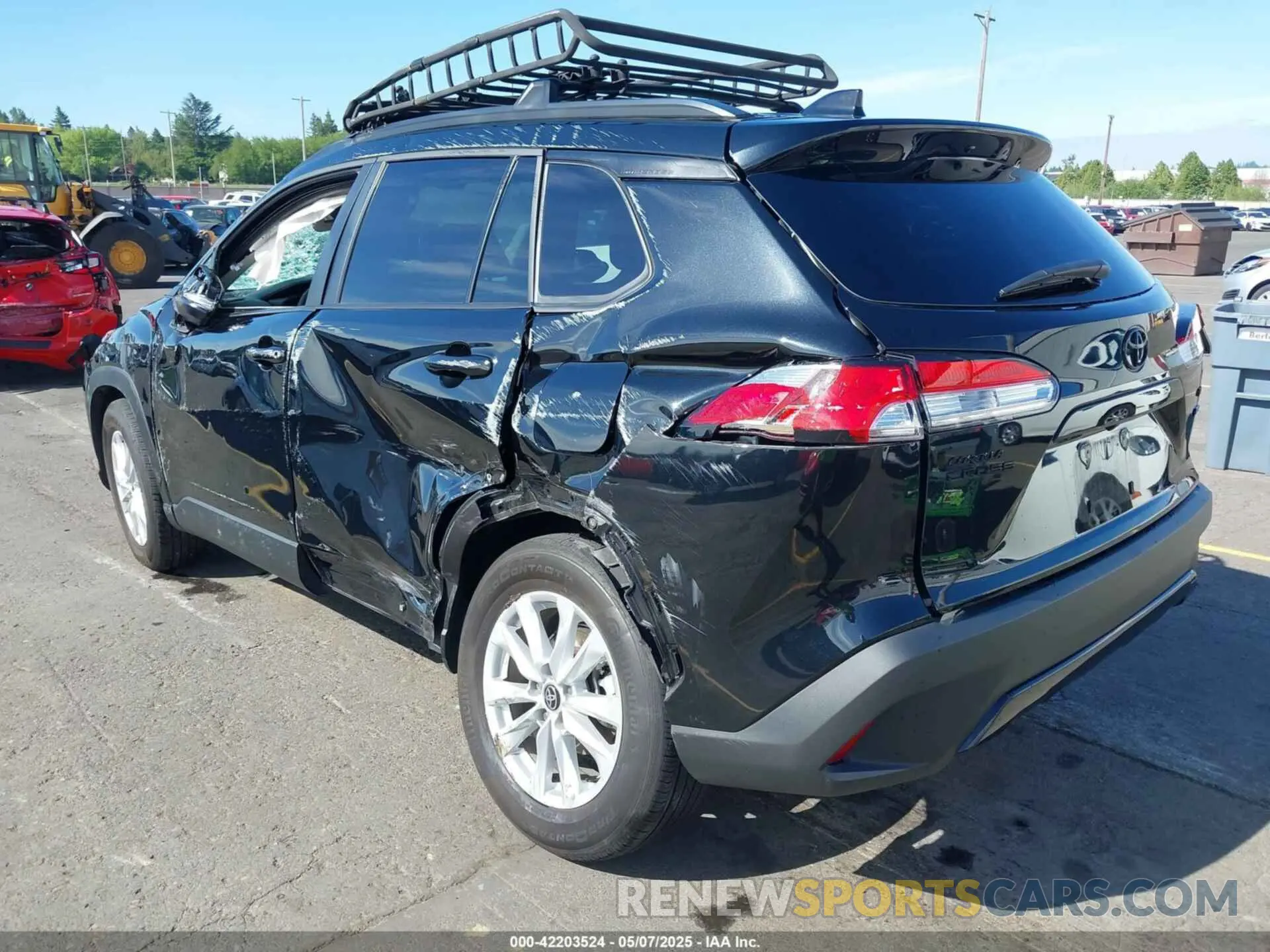 3 Photograph of a damaged car 7MUBAABG4PV052041 TOYOTA COROLLA CROSS 2023