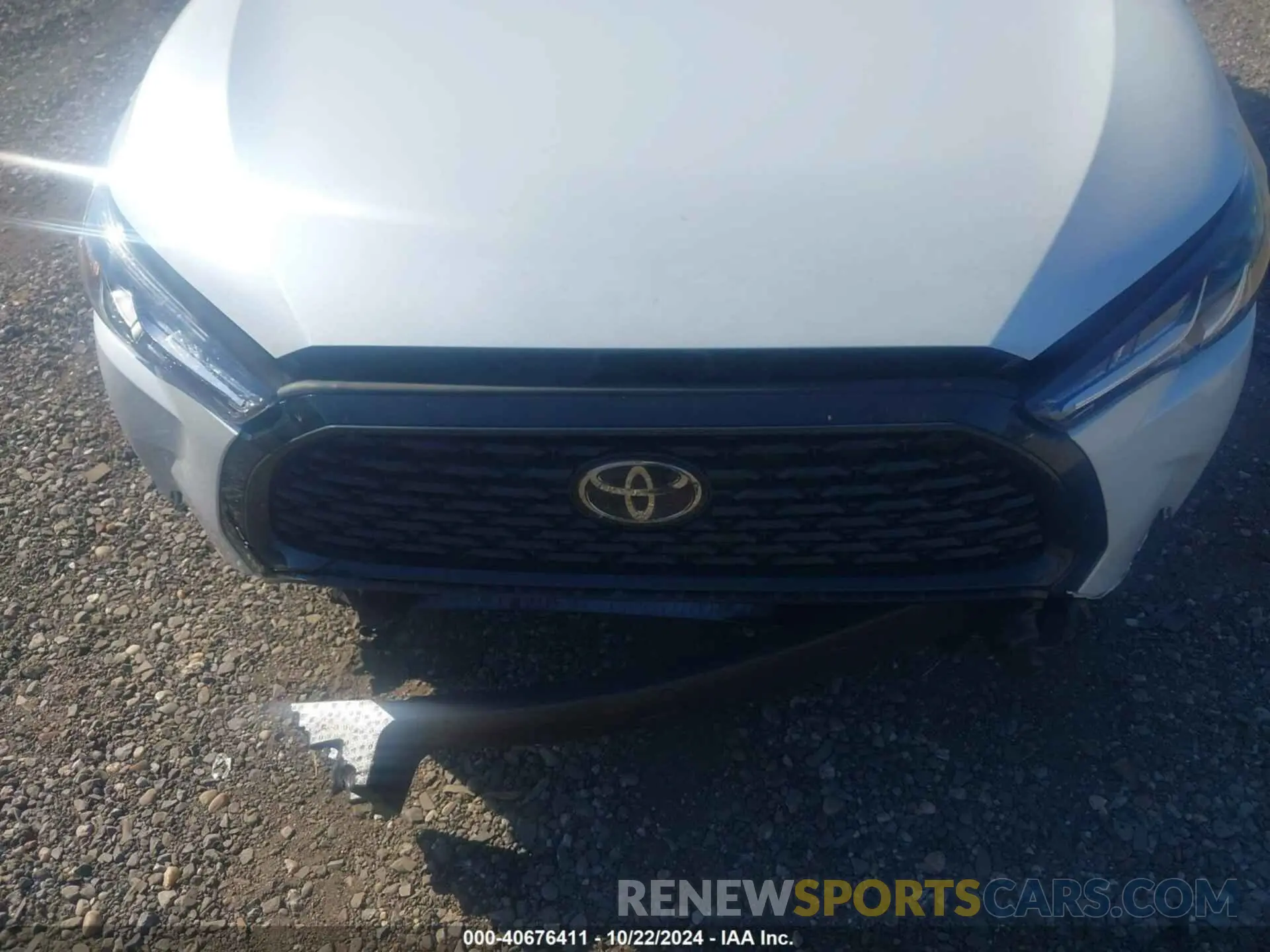 6 Photograph of a damaged car 7MUBAABG7PV055127 TOYOTA COROLLA CROSS 2023